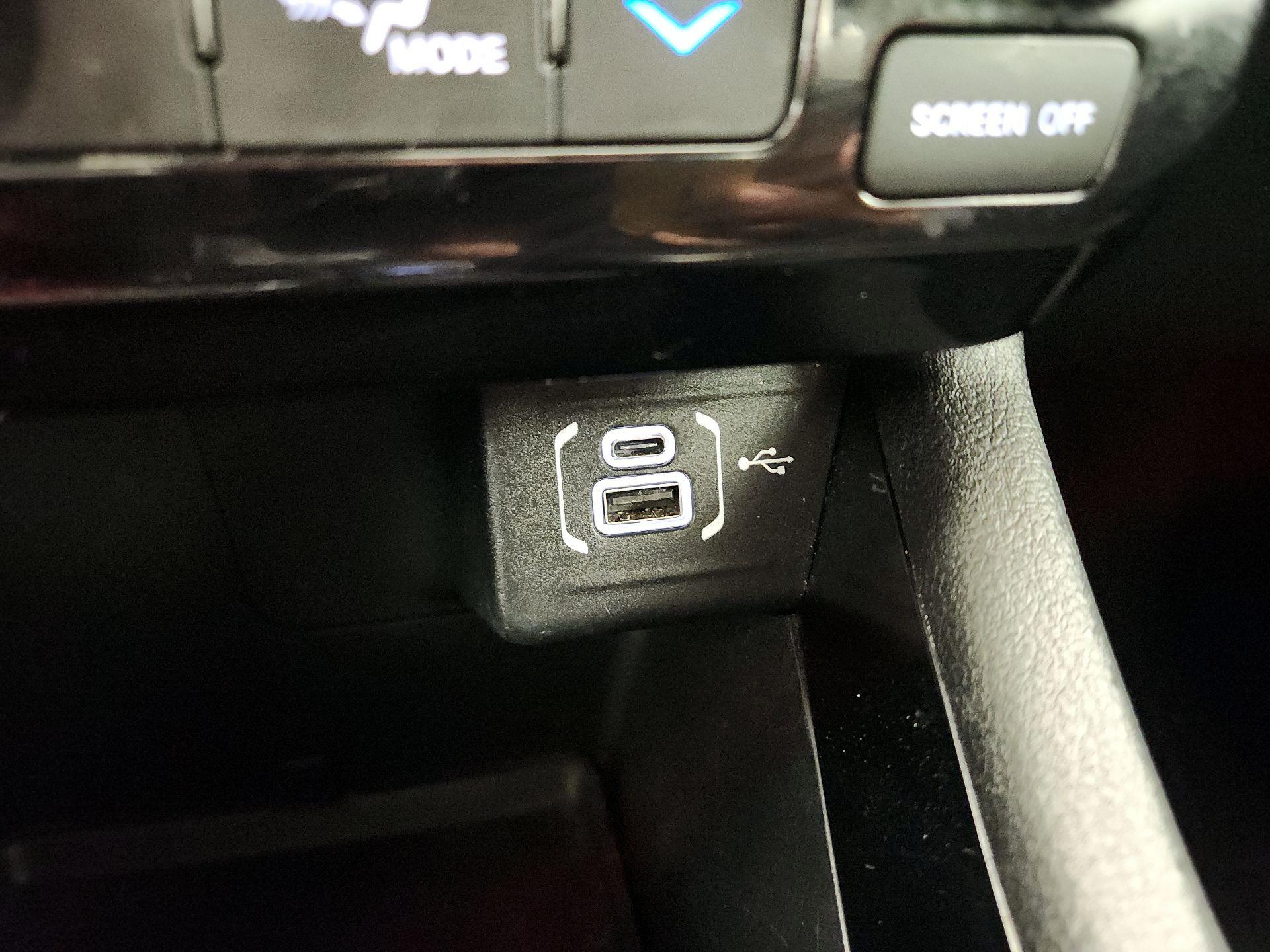 Thumbnail: 2024 Jeep Compass - 18