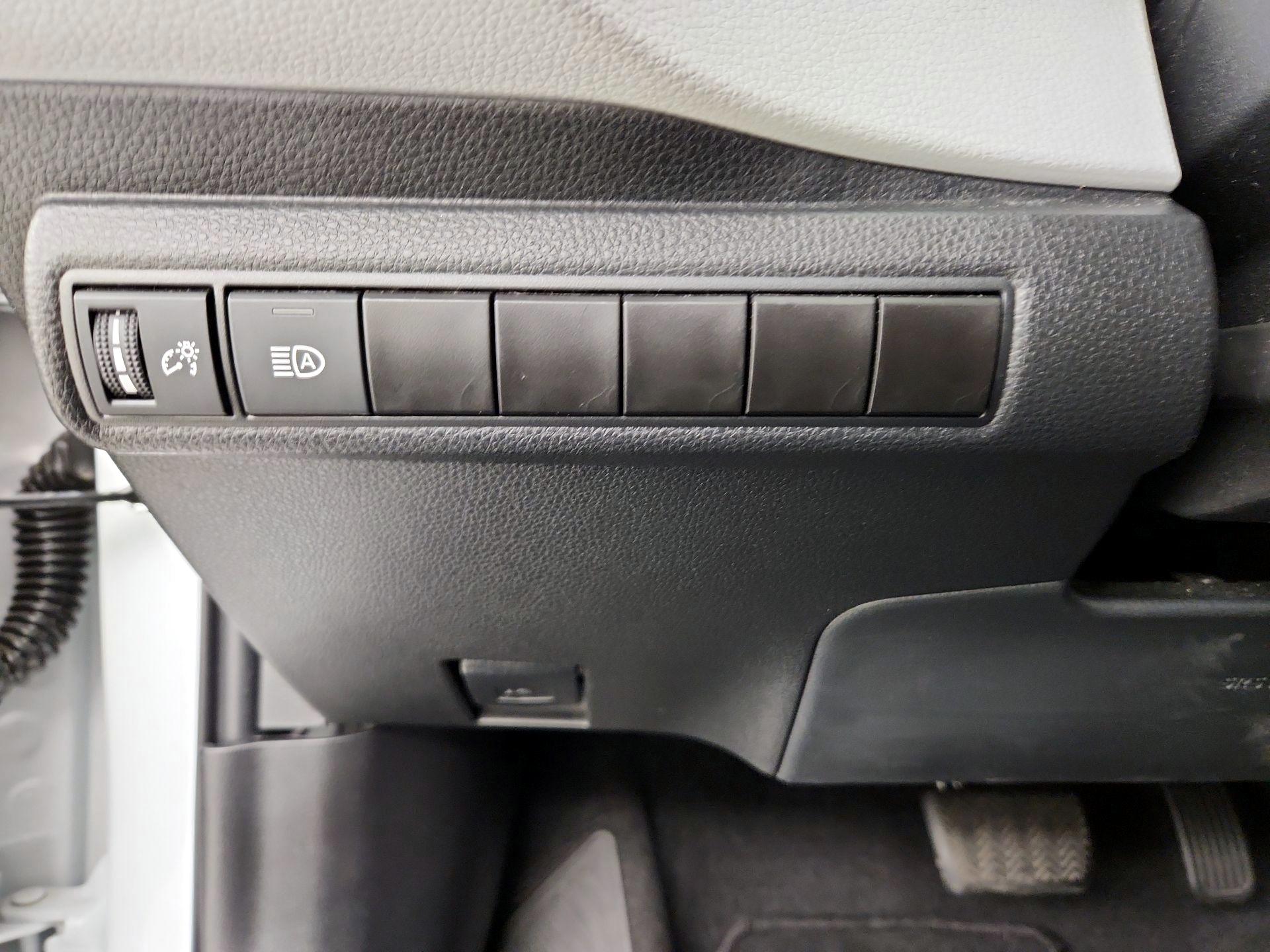 Thumbnail: 2024 Toyota Corolla - 13