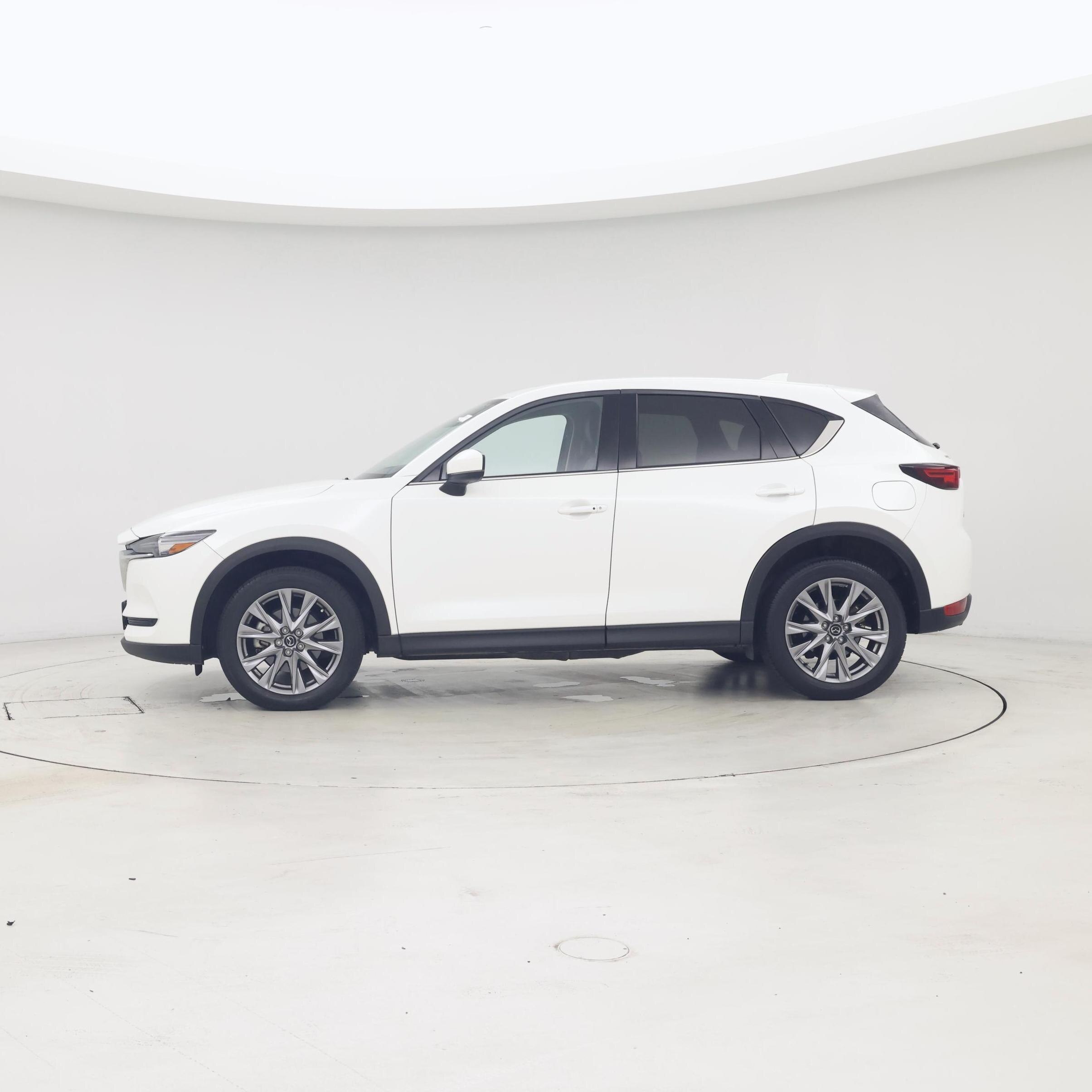 Thumbnail: 2021 Mazda CX-5 - 3
