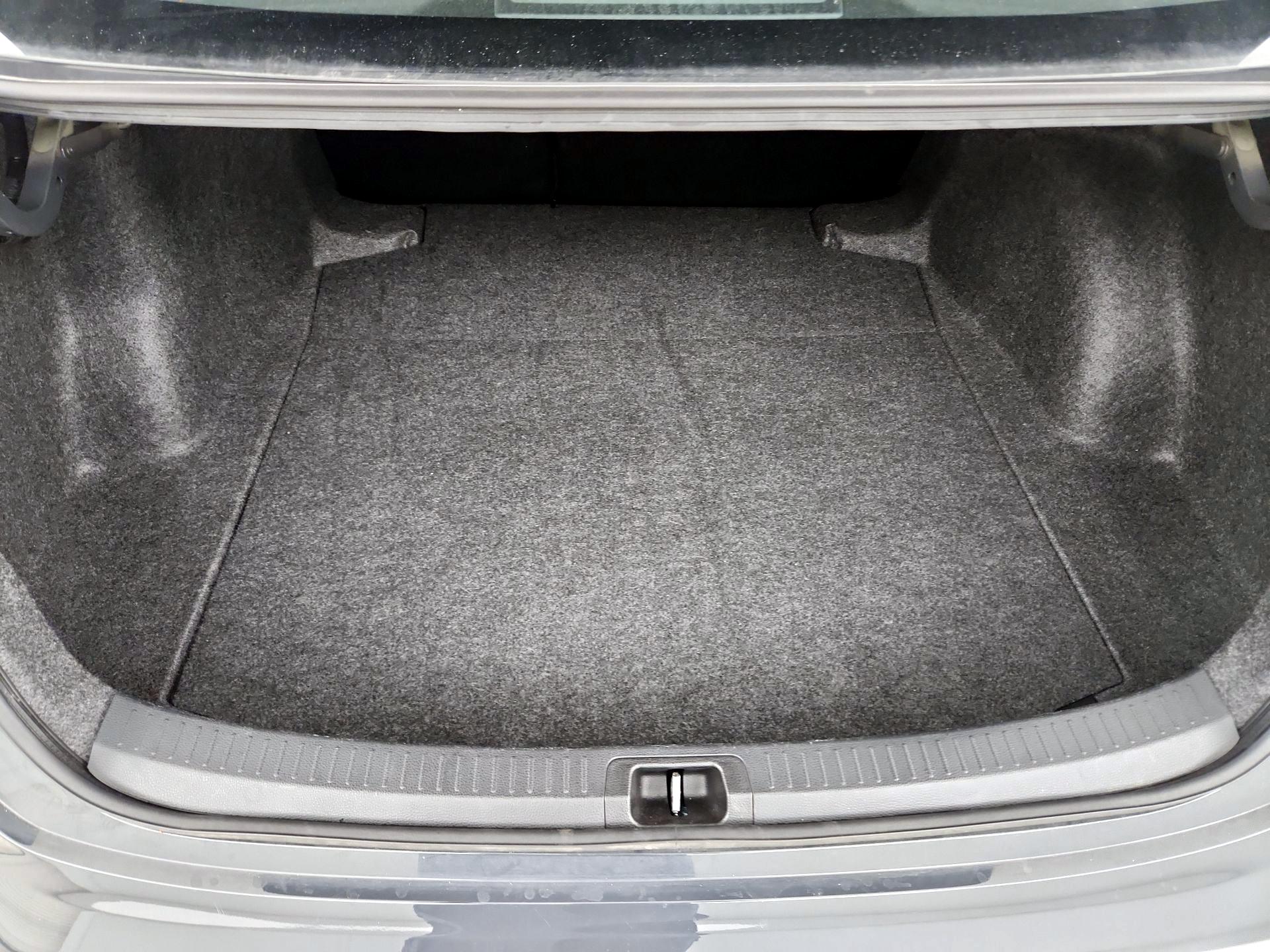 Thumbnail: 2025 Toyota Corolla - 20