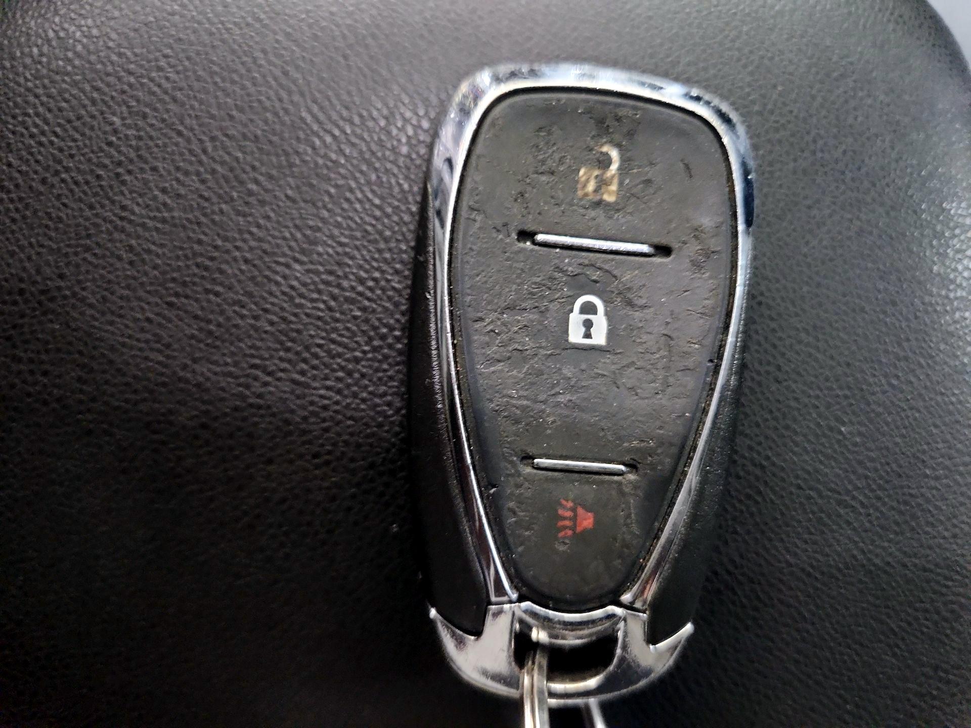 Thumbnail: 2020 Chevrolet Equinox - 18