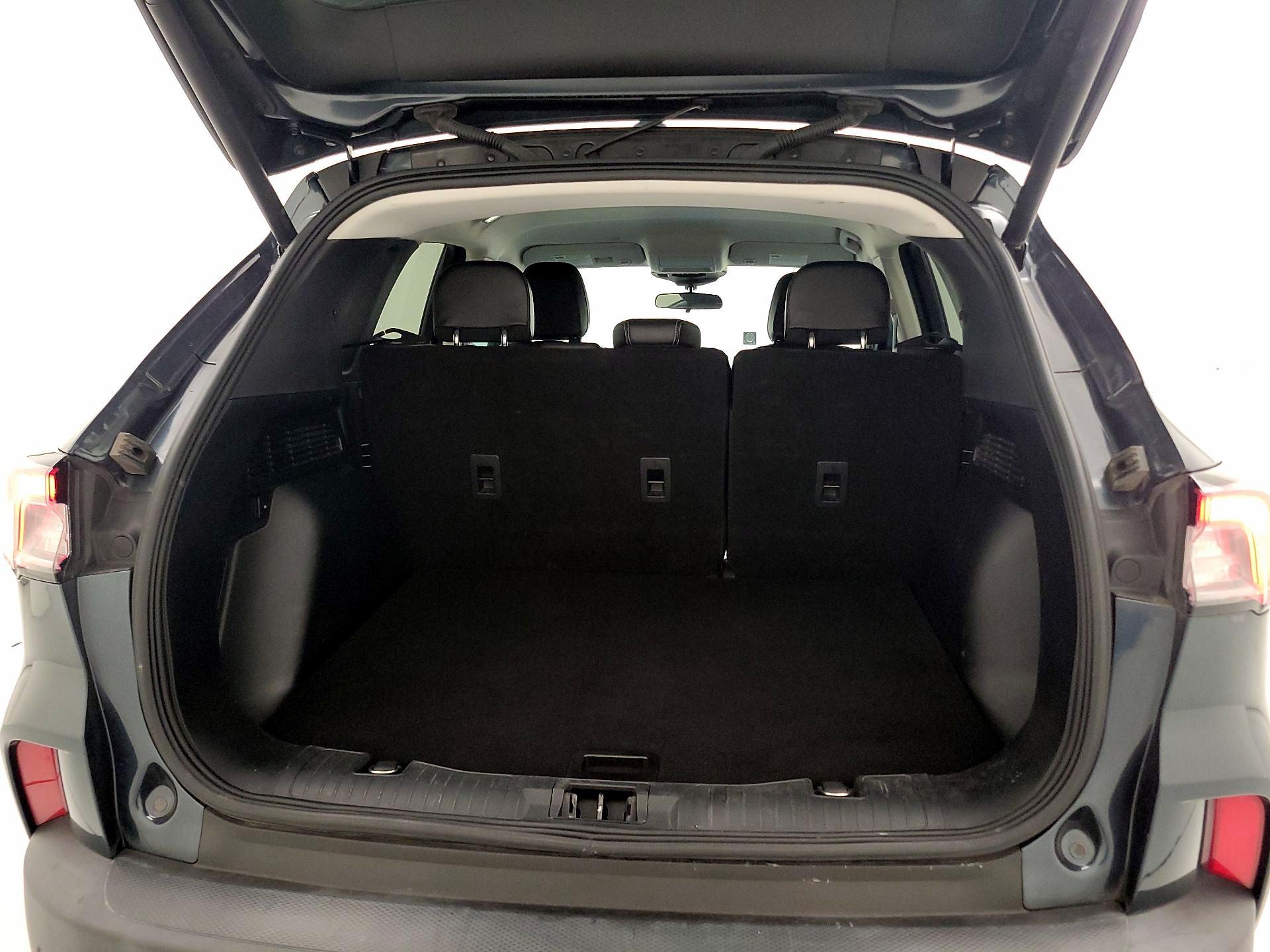 Thumbnail: 2022 Ford Escape - 20