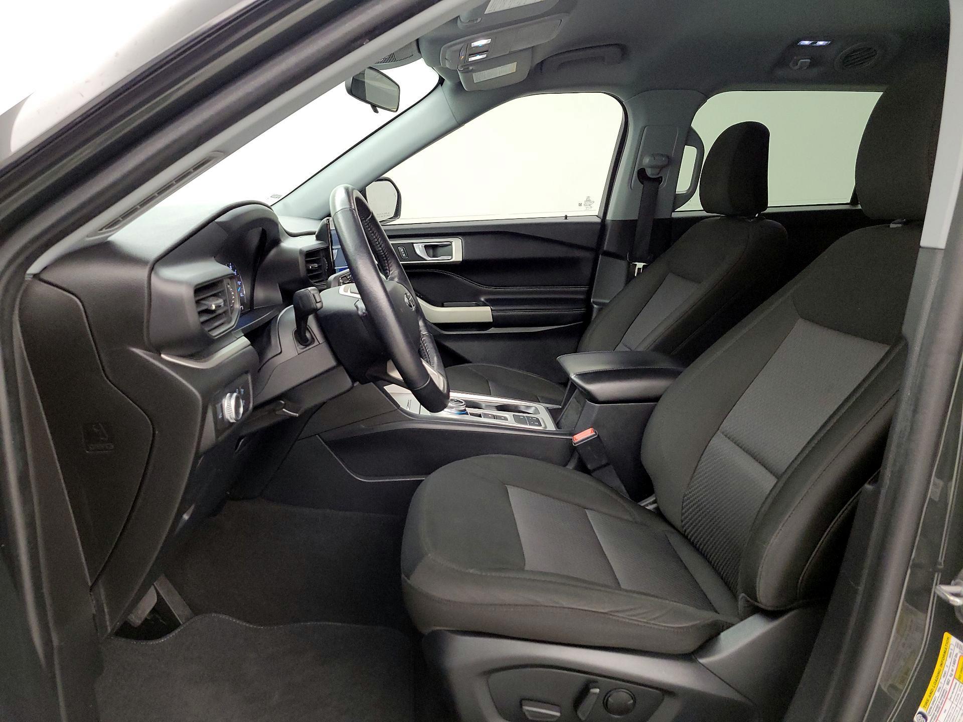 Thumbnail: 2022 Ford Explorer - 11