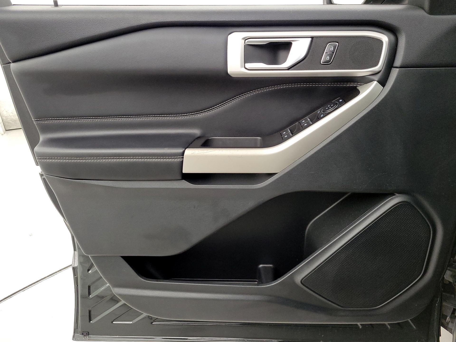 Thumbnail: 2022 Ford Explorer - 12