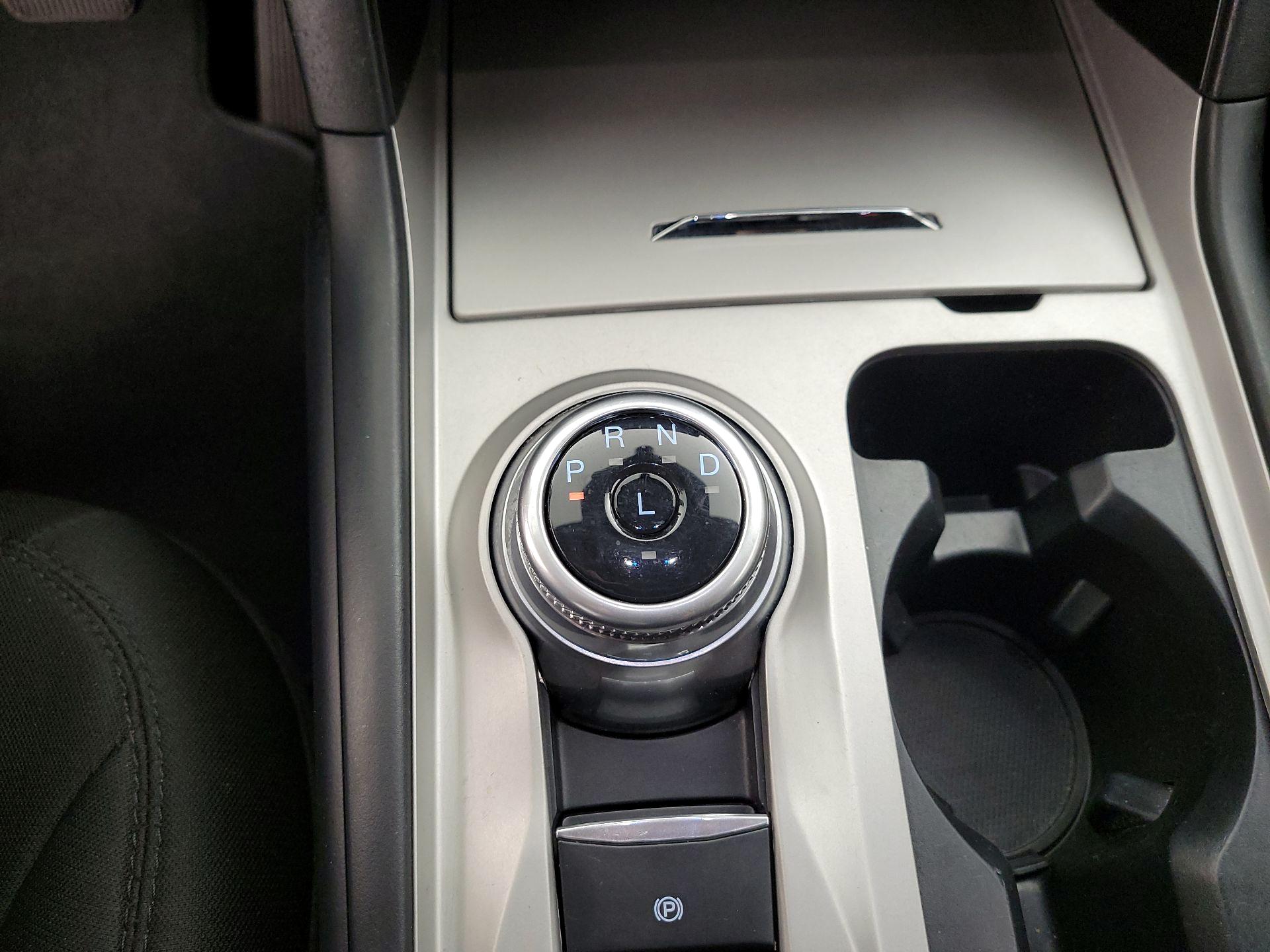 Thumbnail: 2022 Ford Explorer - 17