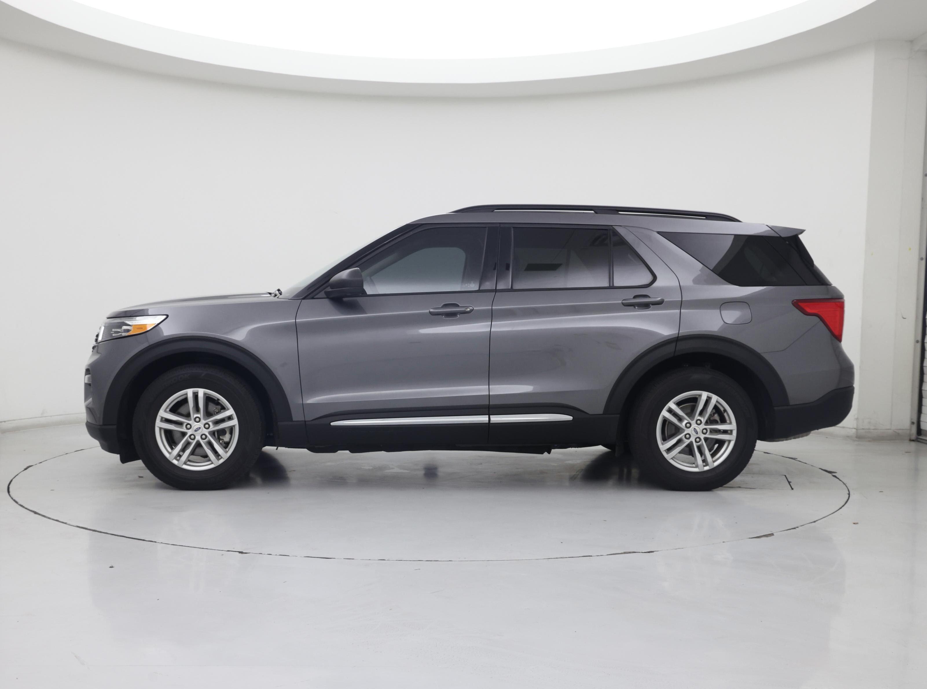 Thumbnail: 2024 Ford Explorer - 3