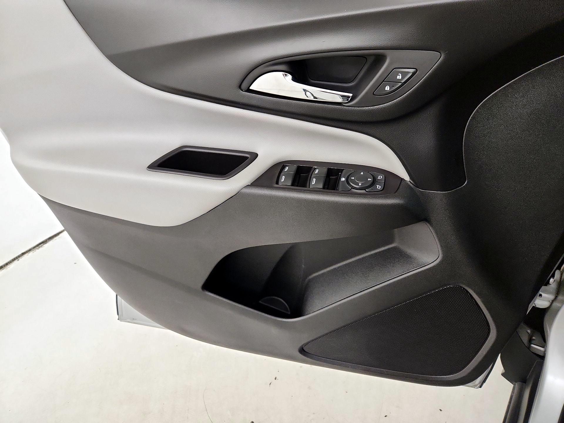 Thumbnail: 2020 Chevrolet Equinox - 12