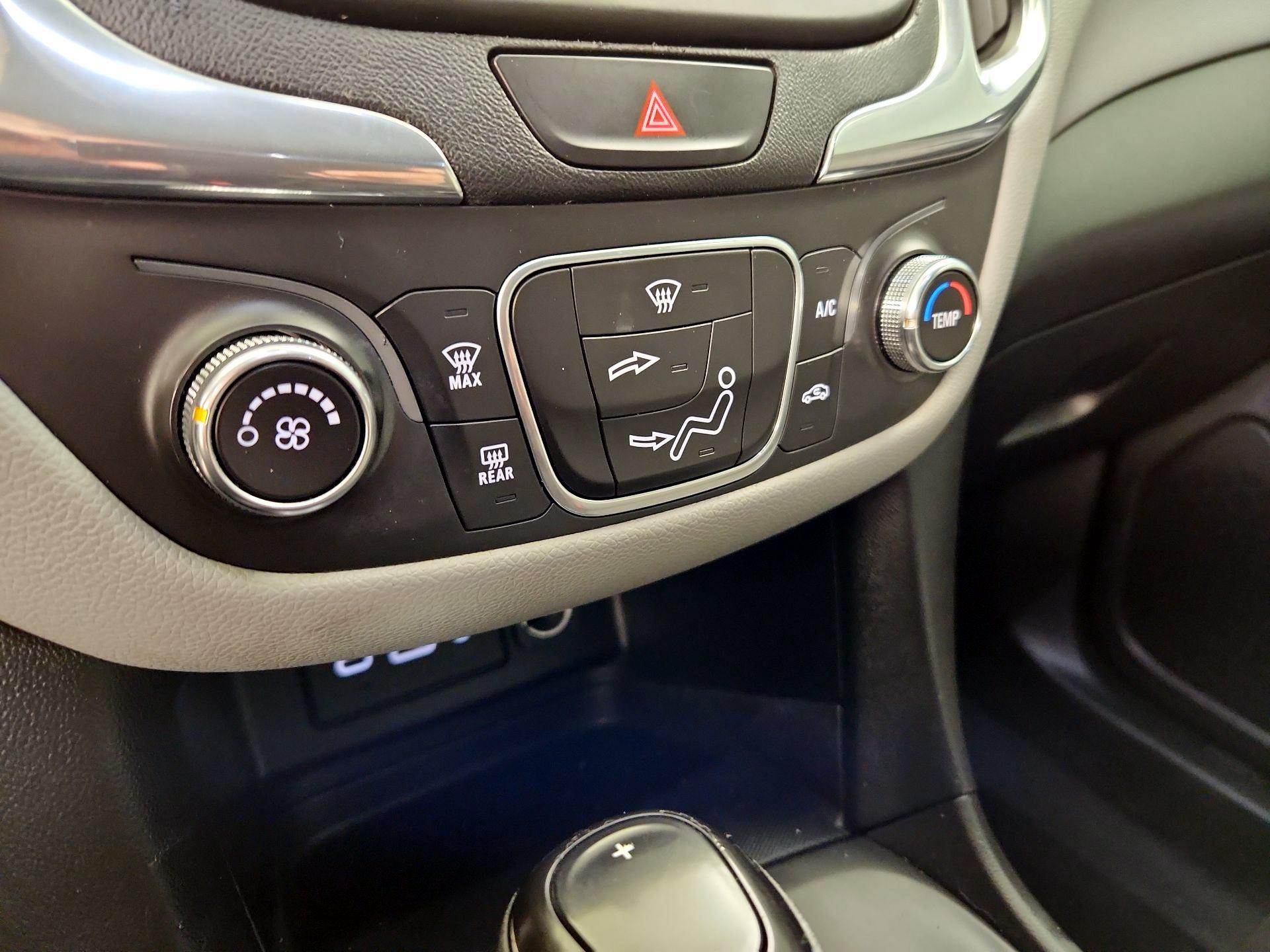 Thumbnail: 2020 Chevrolet Equinox - 16