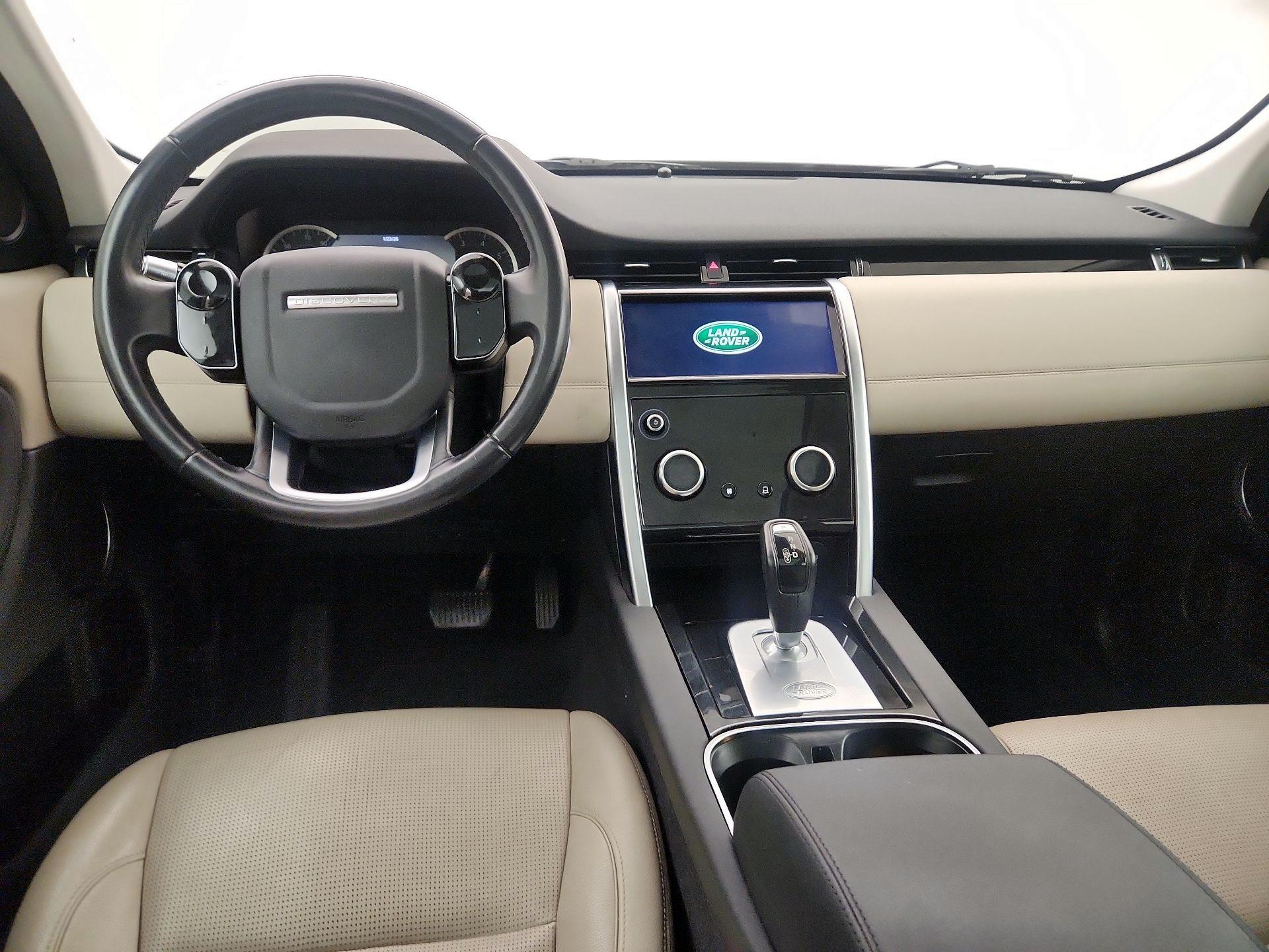 Thumbnail: 2020 Land Rover Discovery Sport - 9