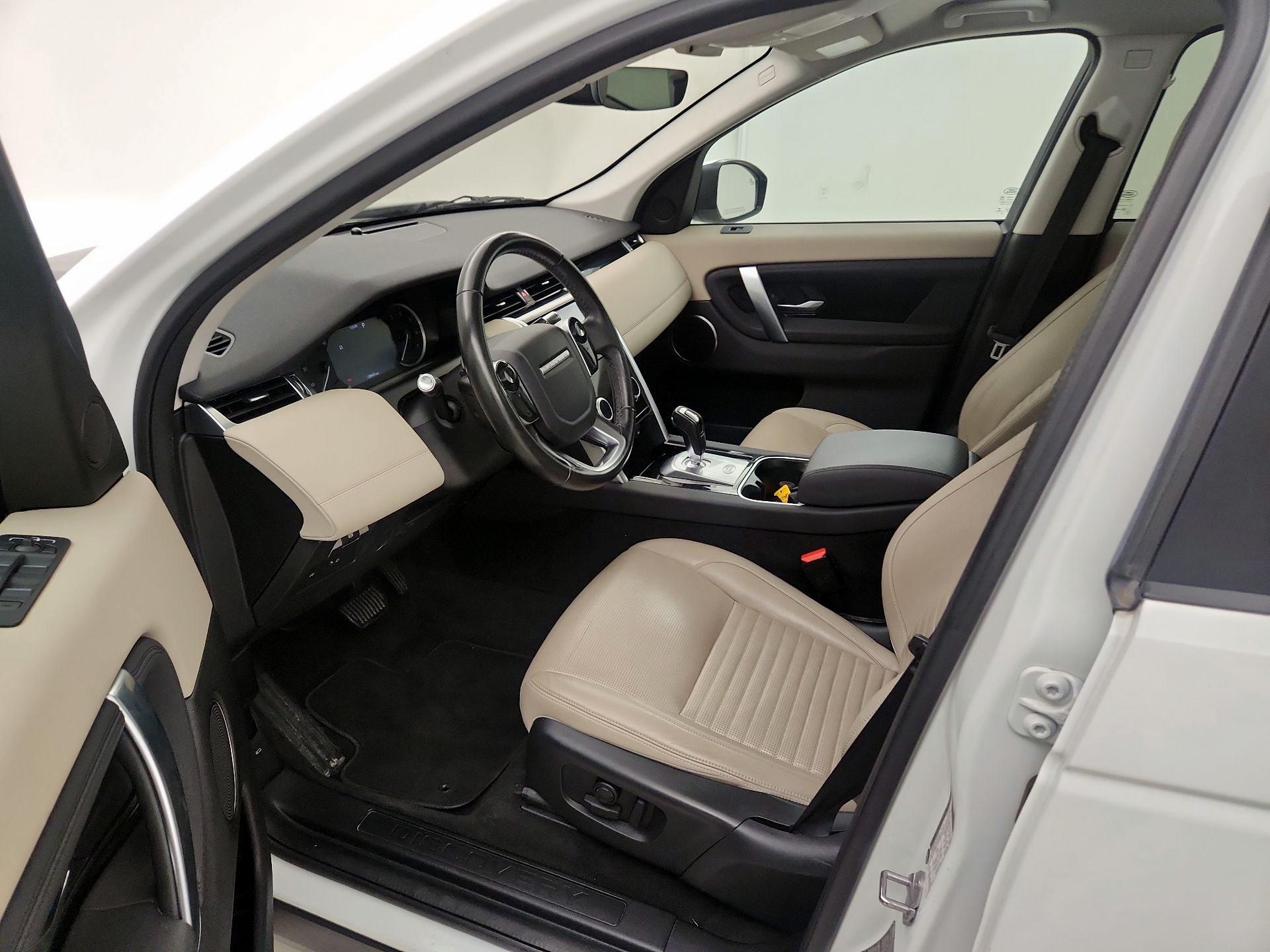 Thumbnail: 2020 Land Rover Discovery Sport - 11