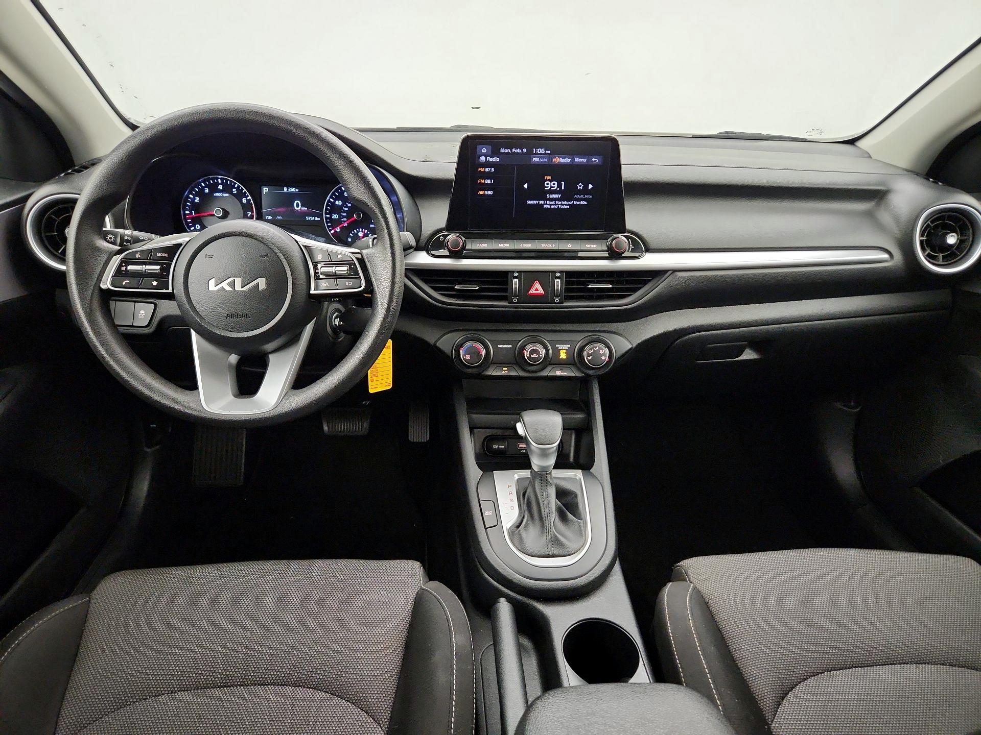 Thumbnail: 2024 Kia Forte - 9