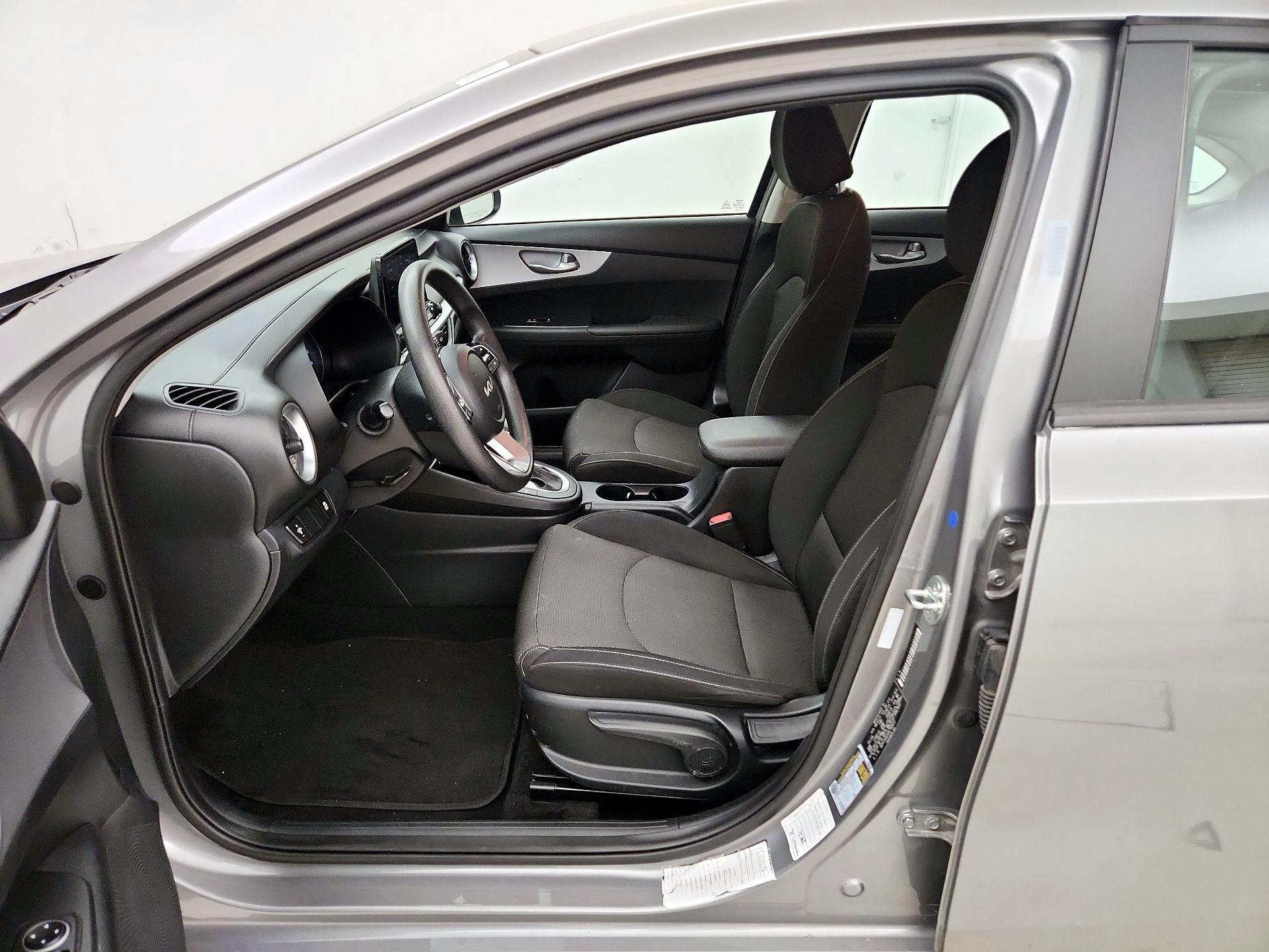 Thumbnail: 2024 Kia Forte - 11