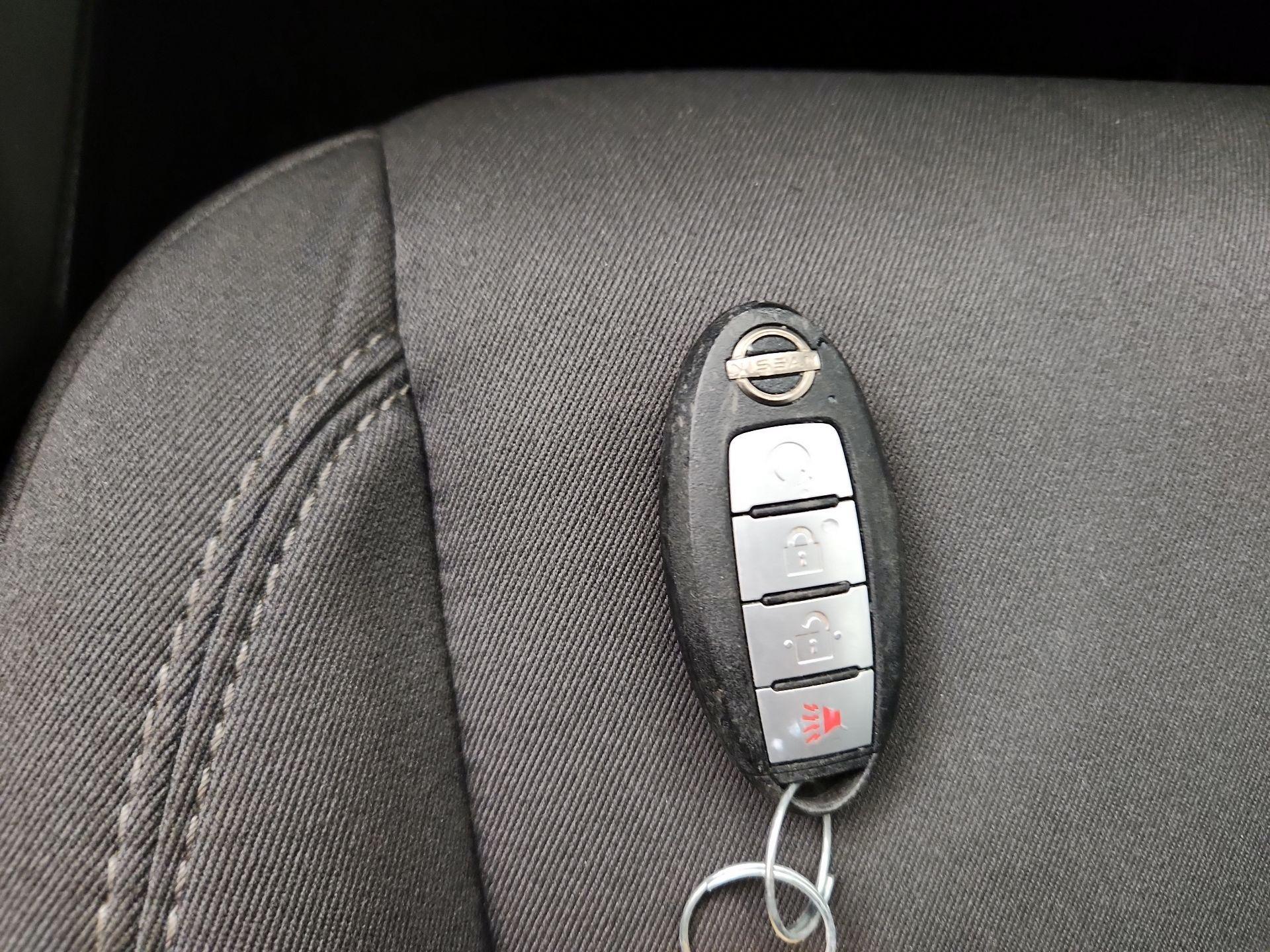 Thumbnail: 2025 Nissan Frontier - 18