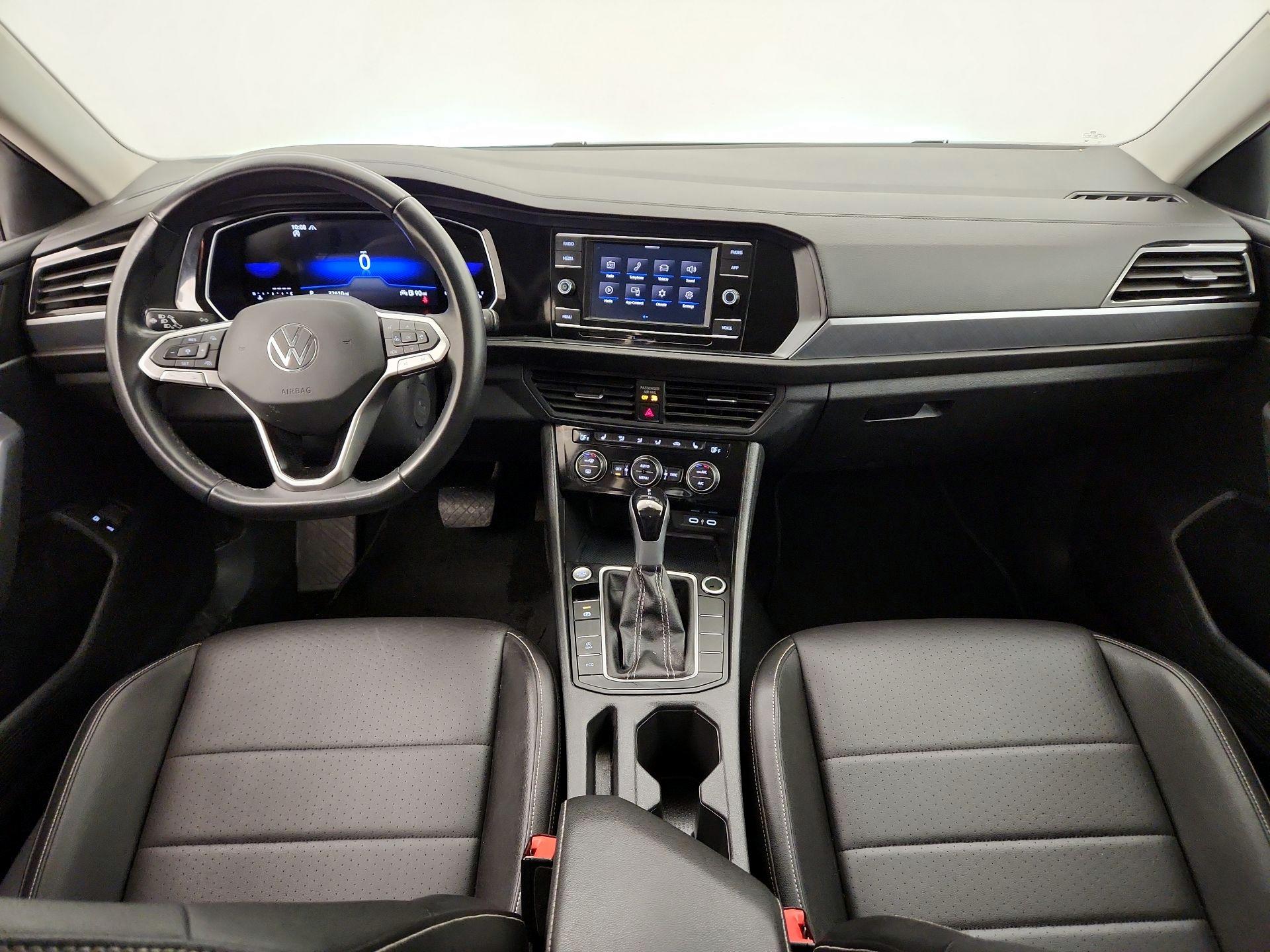 Thumbnail: 2024 Volkswagen Jetta - 9