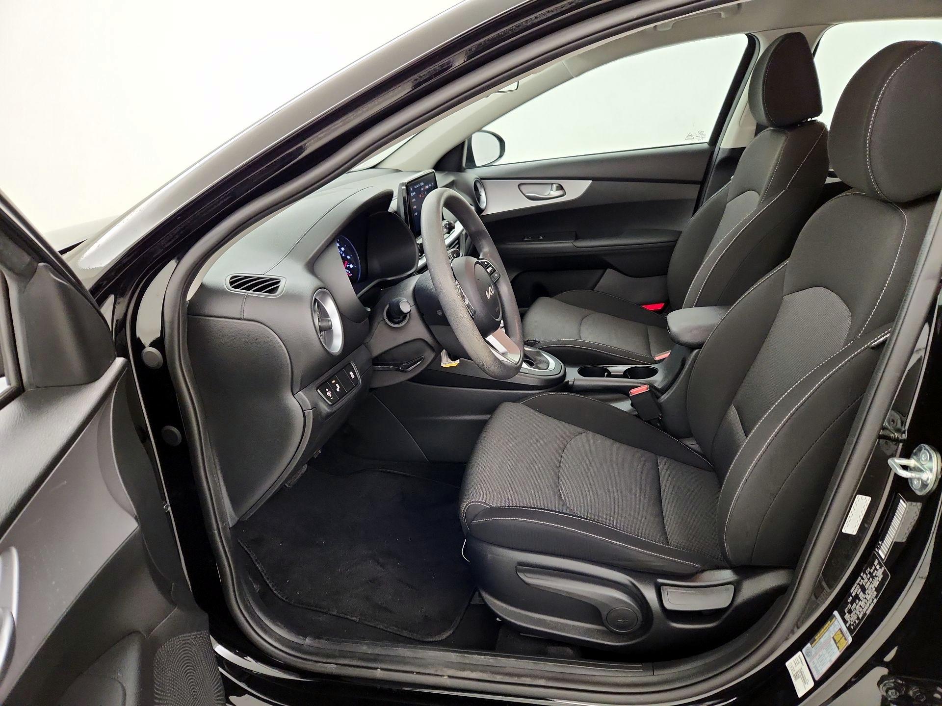 Thumbnail: 2023 Kia Forte - 11