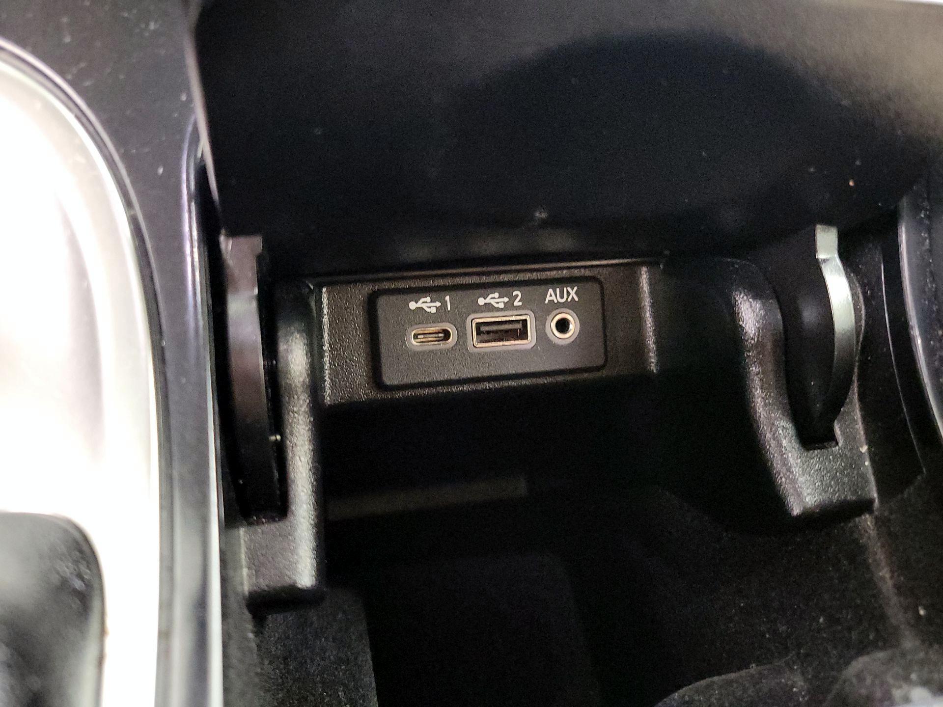 Thumbnail: 2023 Nissan Maxima - 19