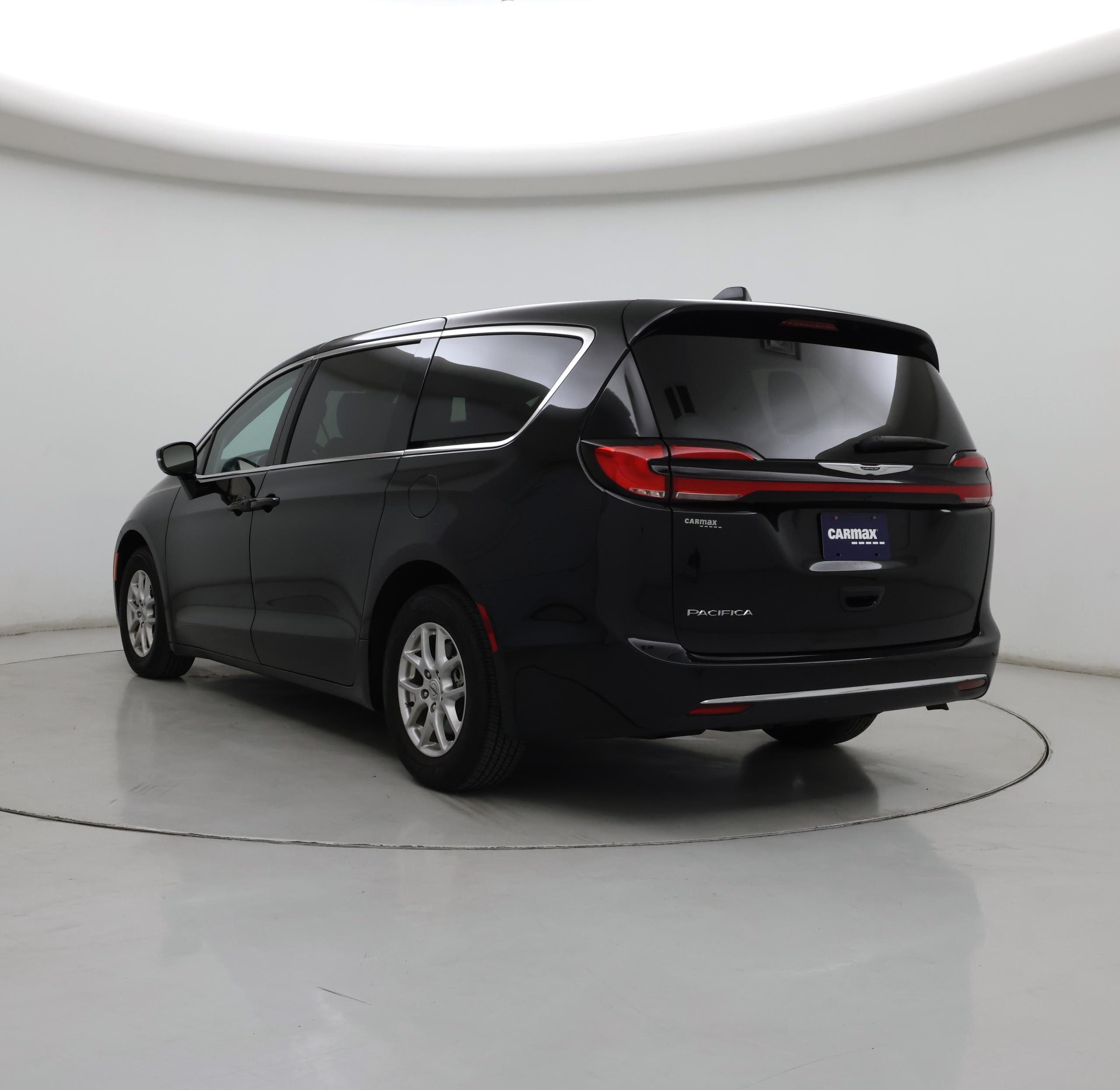 Thumbnail: 2024 Chrysler Pacifica - 2