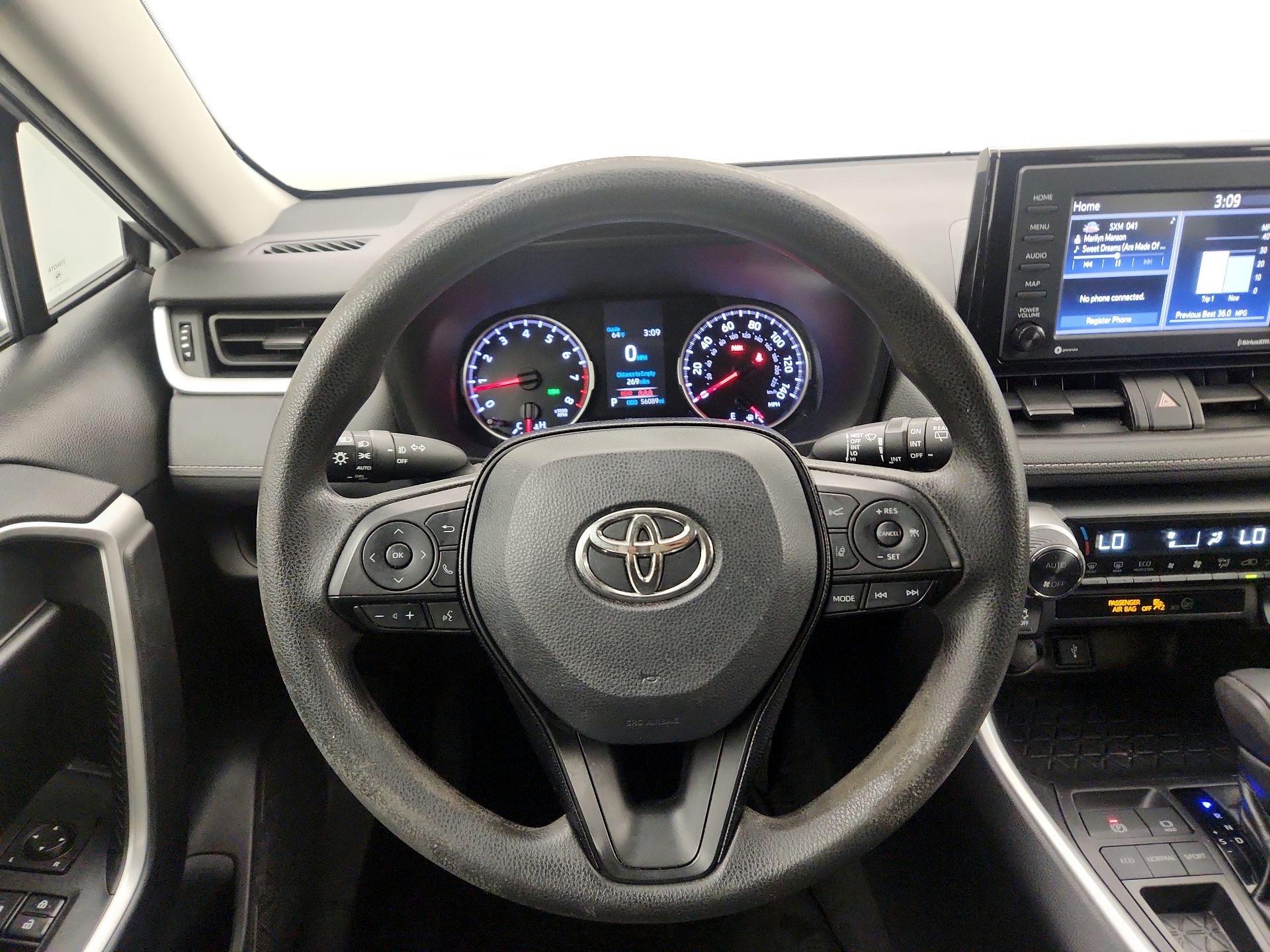 Thumbnail: 2021 Toyota RAV4 - 10