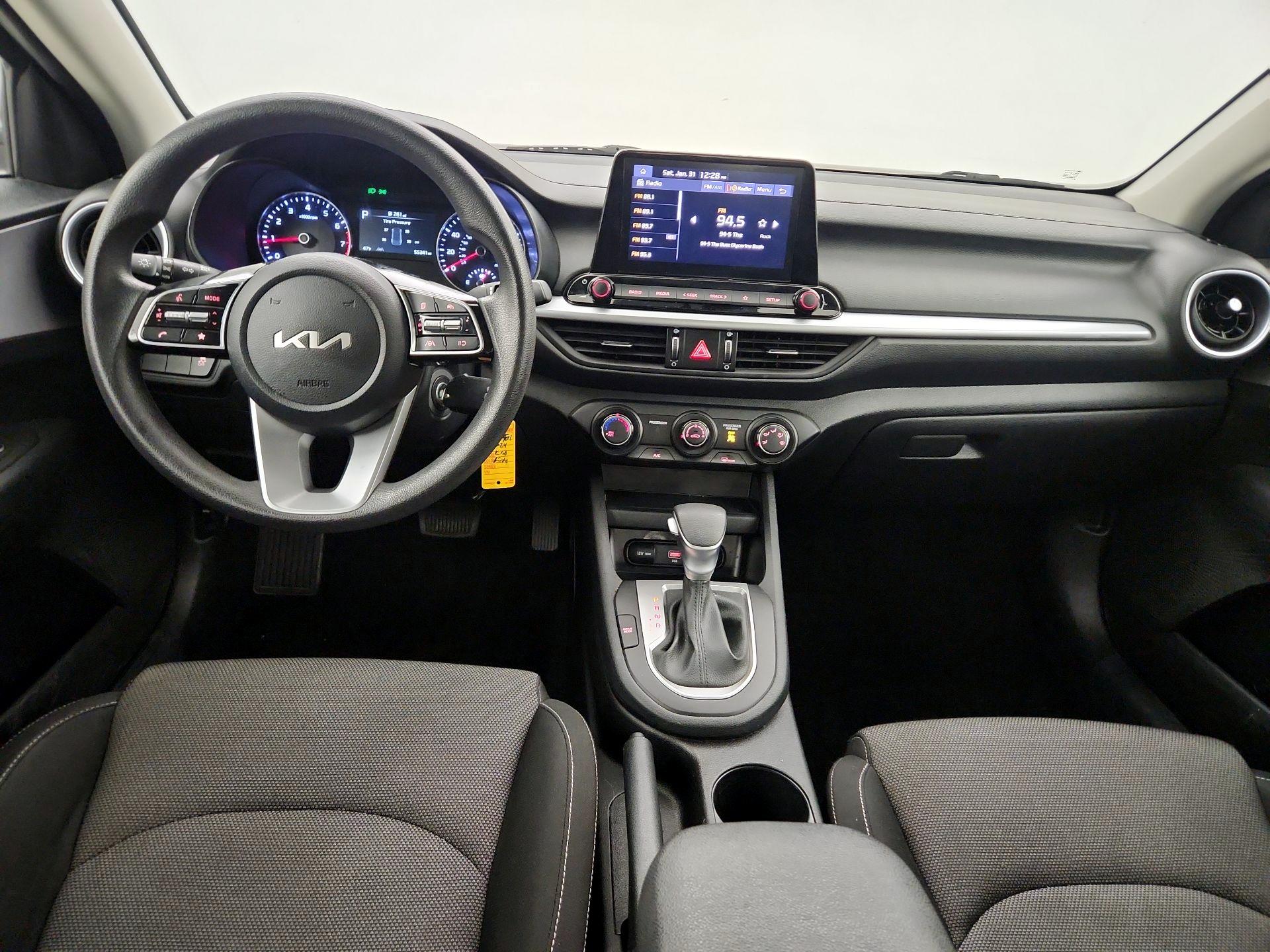 Thumbnail: 2024 Kia Forte - 9