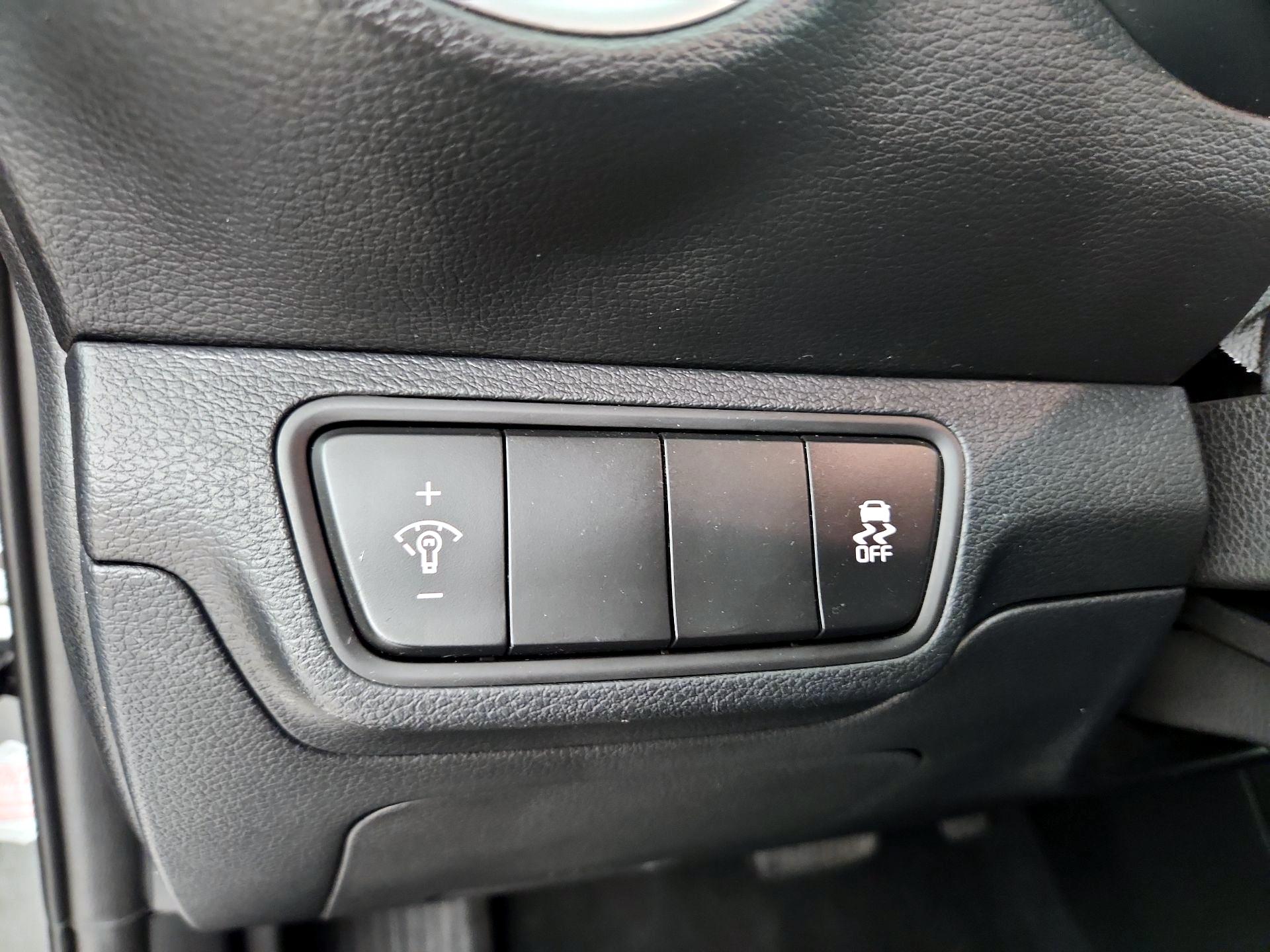 Thumbnail: 2024 Kia Forte - 13