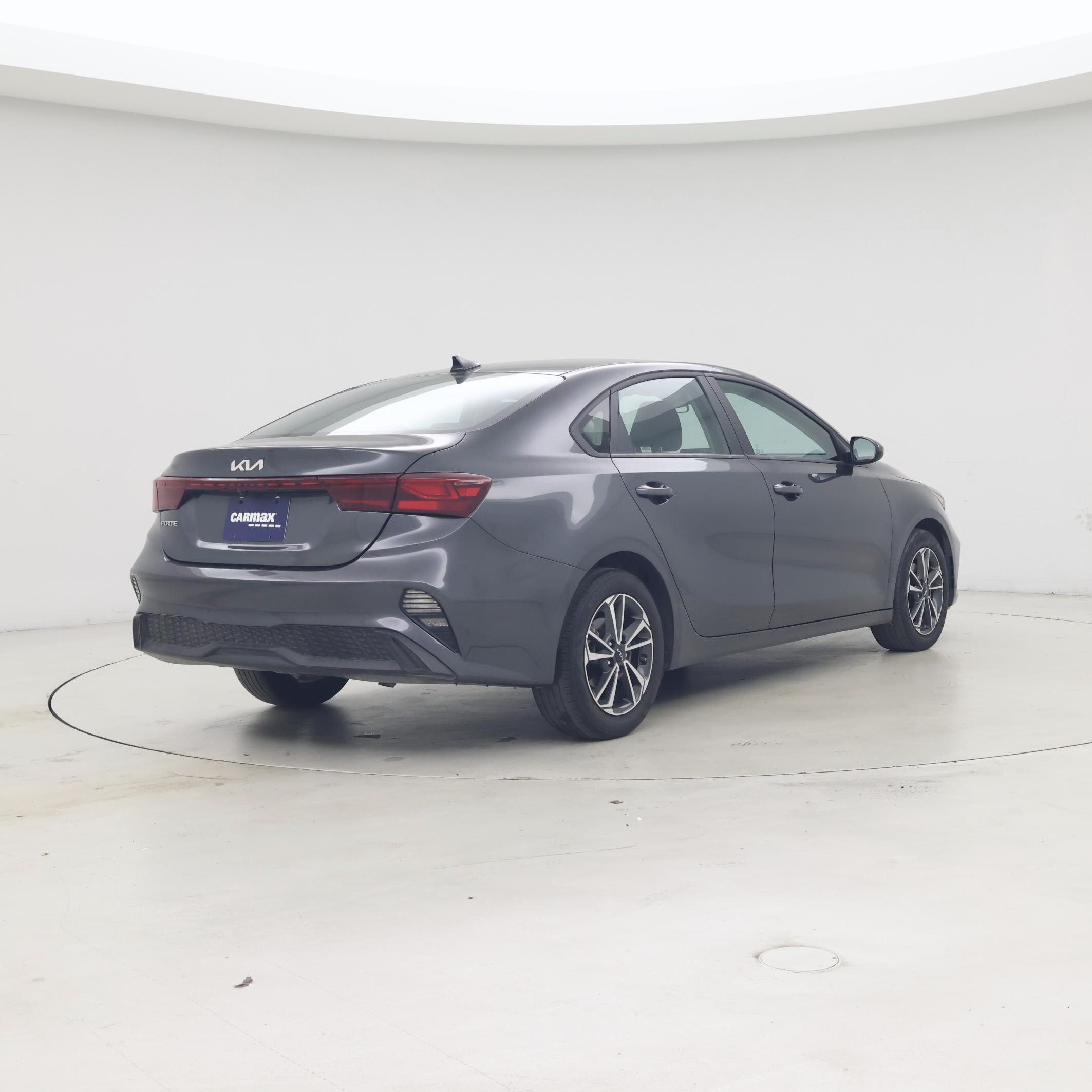 Thumbnail: 2024 Kia Forte - 8