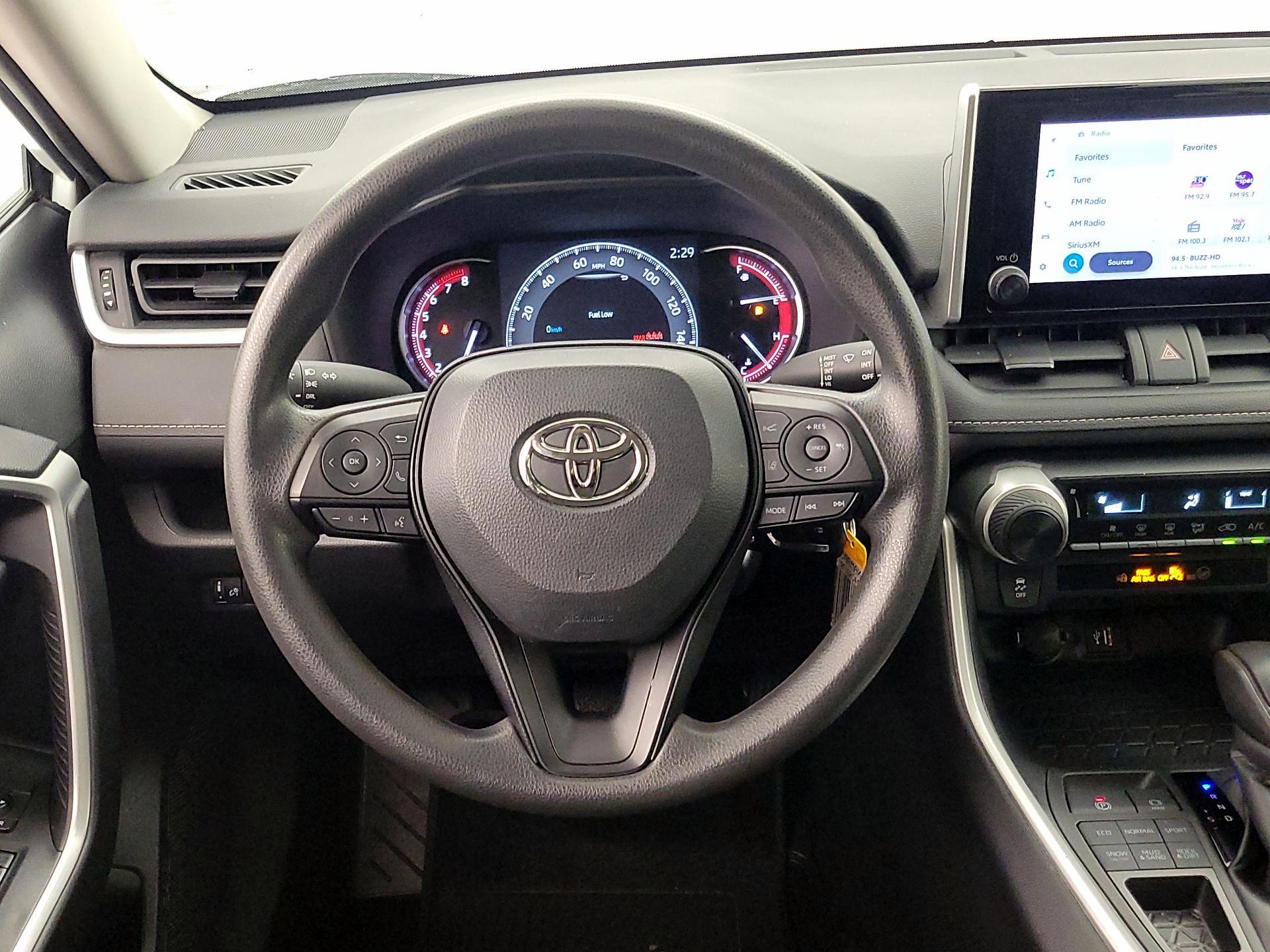 Thumbnail: 2024 Toyota RAV4 - 10