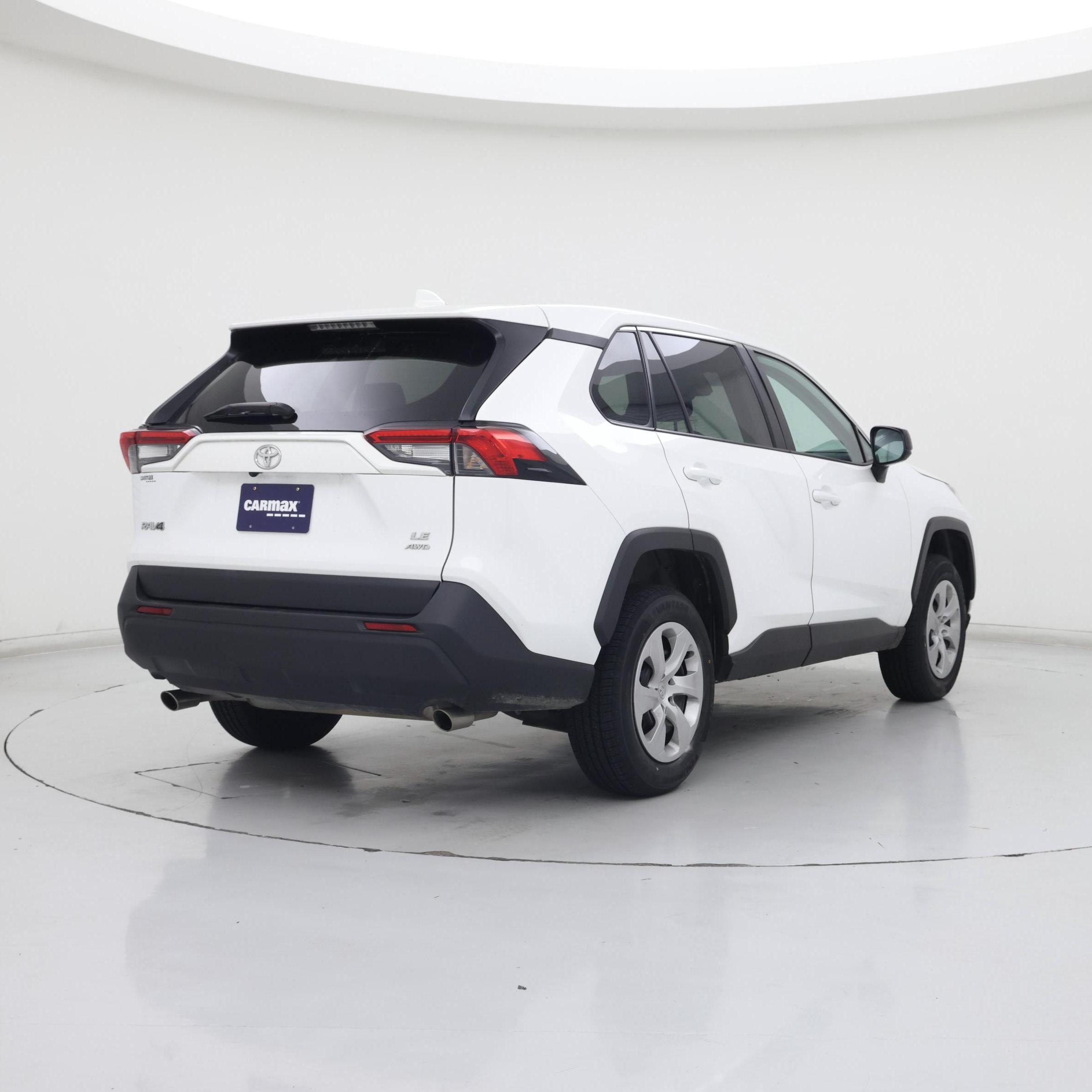 Thumbnail: 2024 Toyota RAV4 - 8