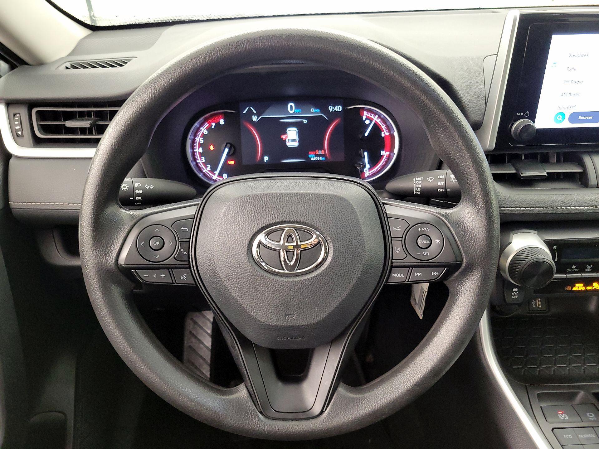 Thumbnail: 2024 Toyota RAV4 - 10