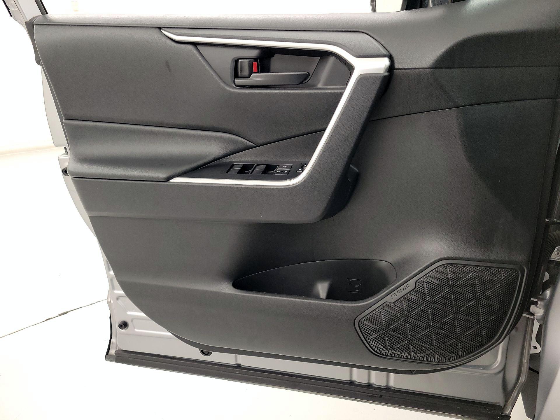 Thumbnail: 2024 Toyota RAV4 - 12