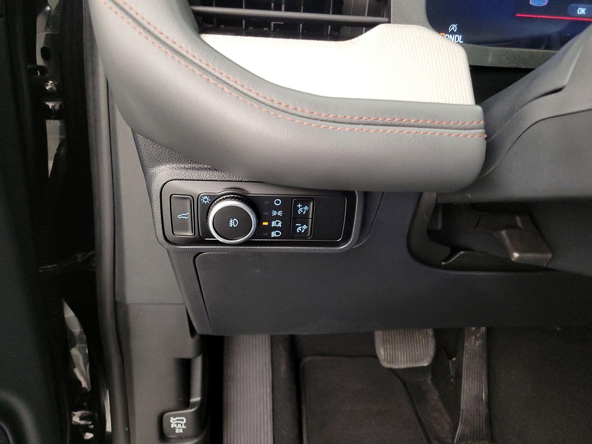 Thumbnail: 2025 Ford Explorer - 13