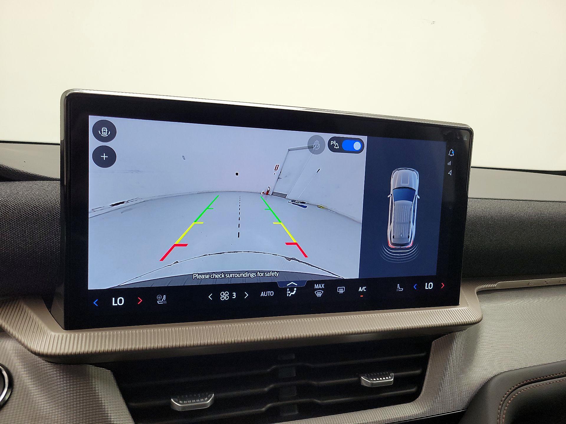 Thumbnail: 2025 Ford Explorer - 15