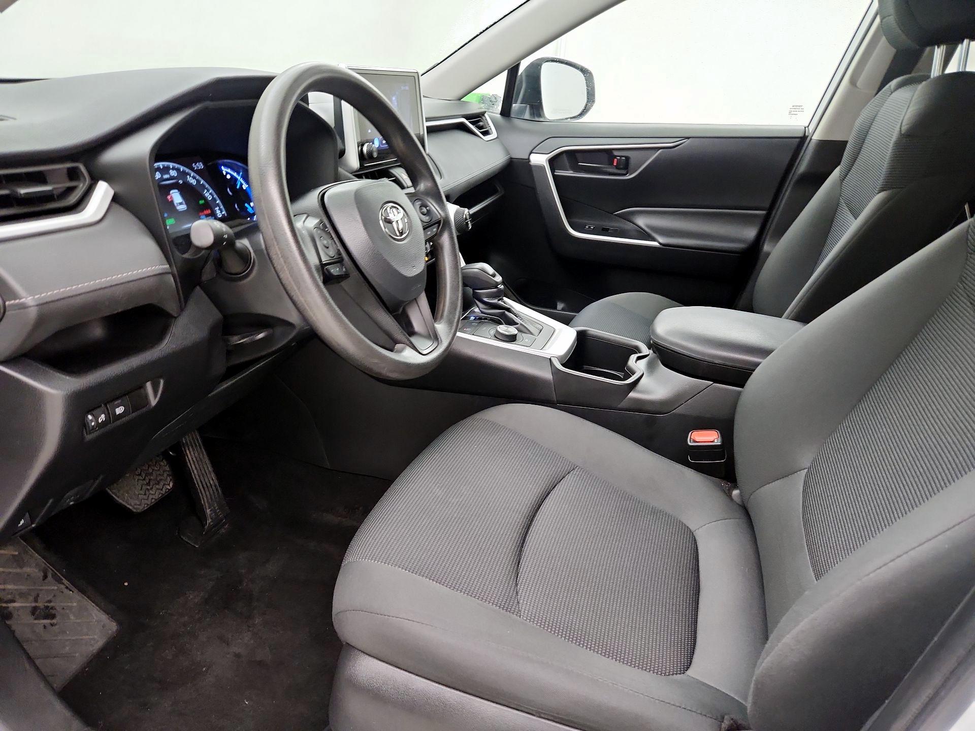 Thumbnail: 2024 Toyota RAV4 - 11