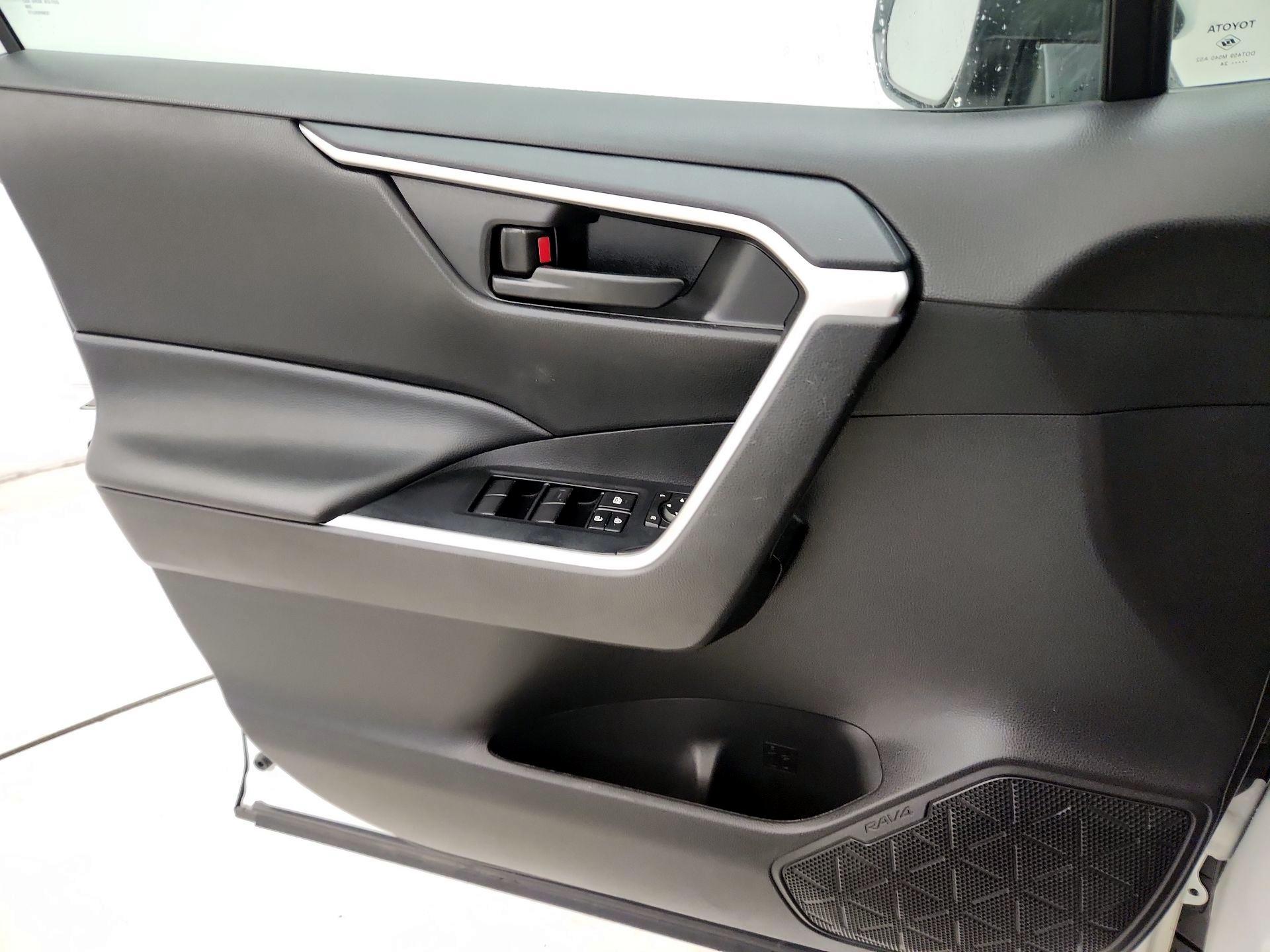 Thumbnail: 2024 Toyota RAV4 - 12