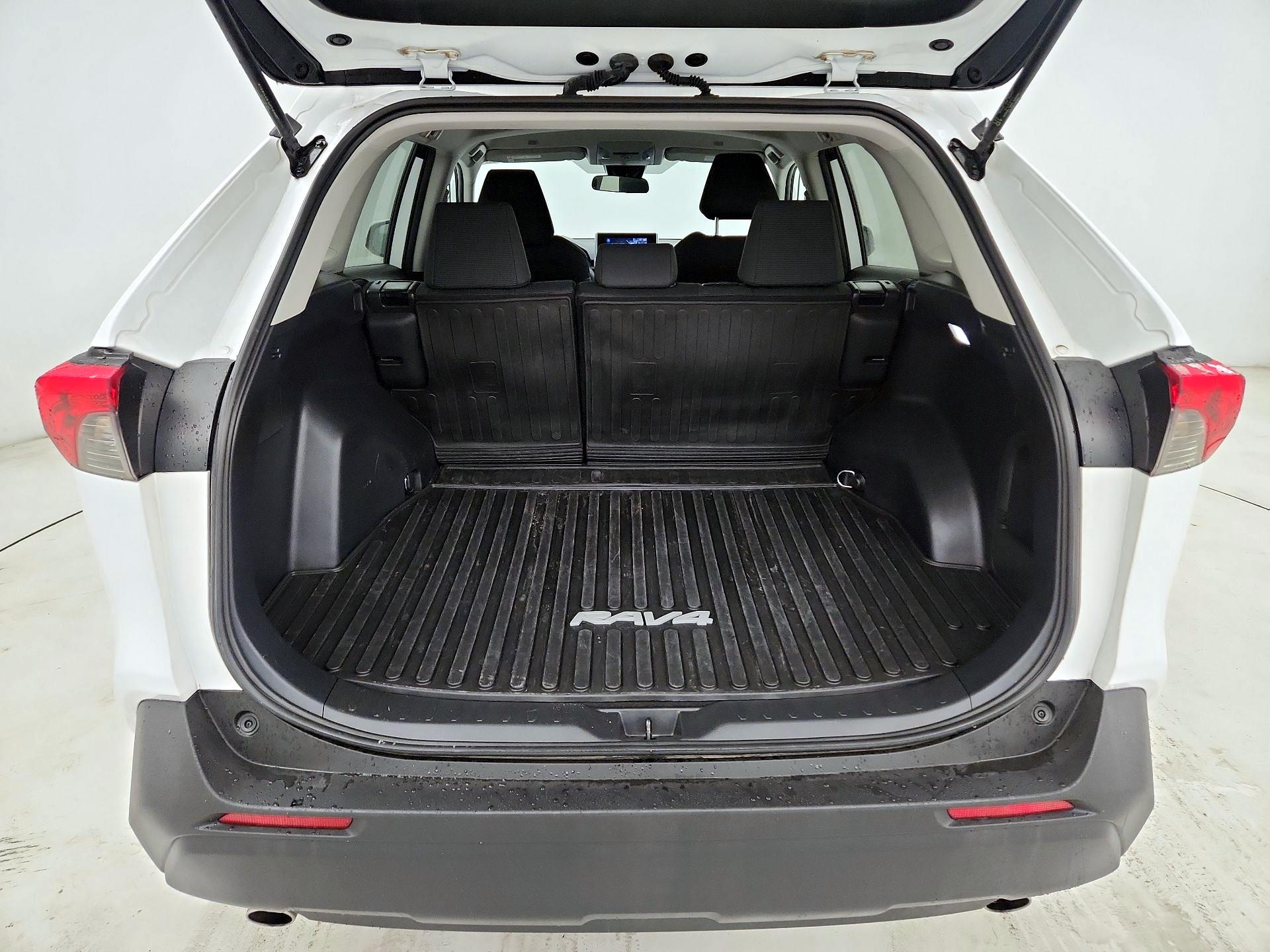 Thumbnail: 2024 Toyota RAV4 - 16