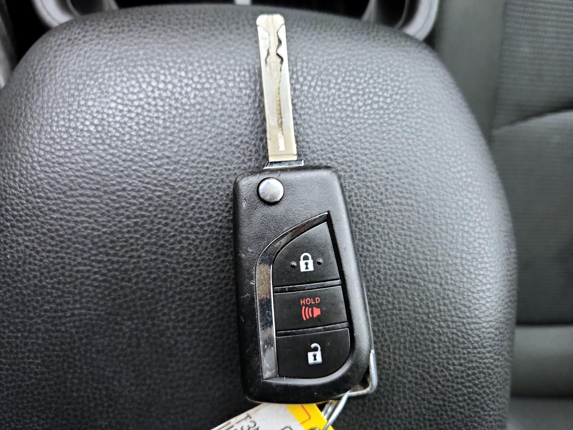 Thumbnail: 2024 Toyota RAV4 - 18