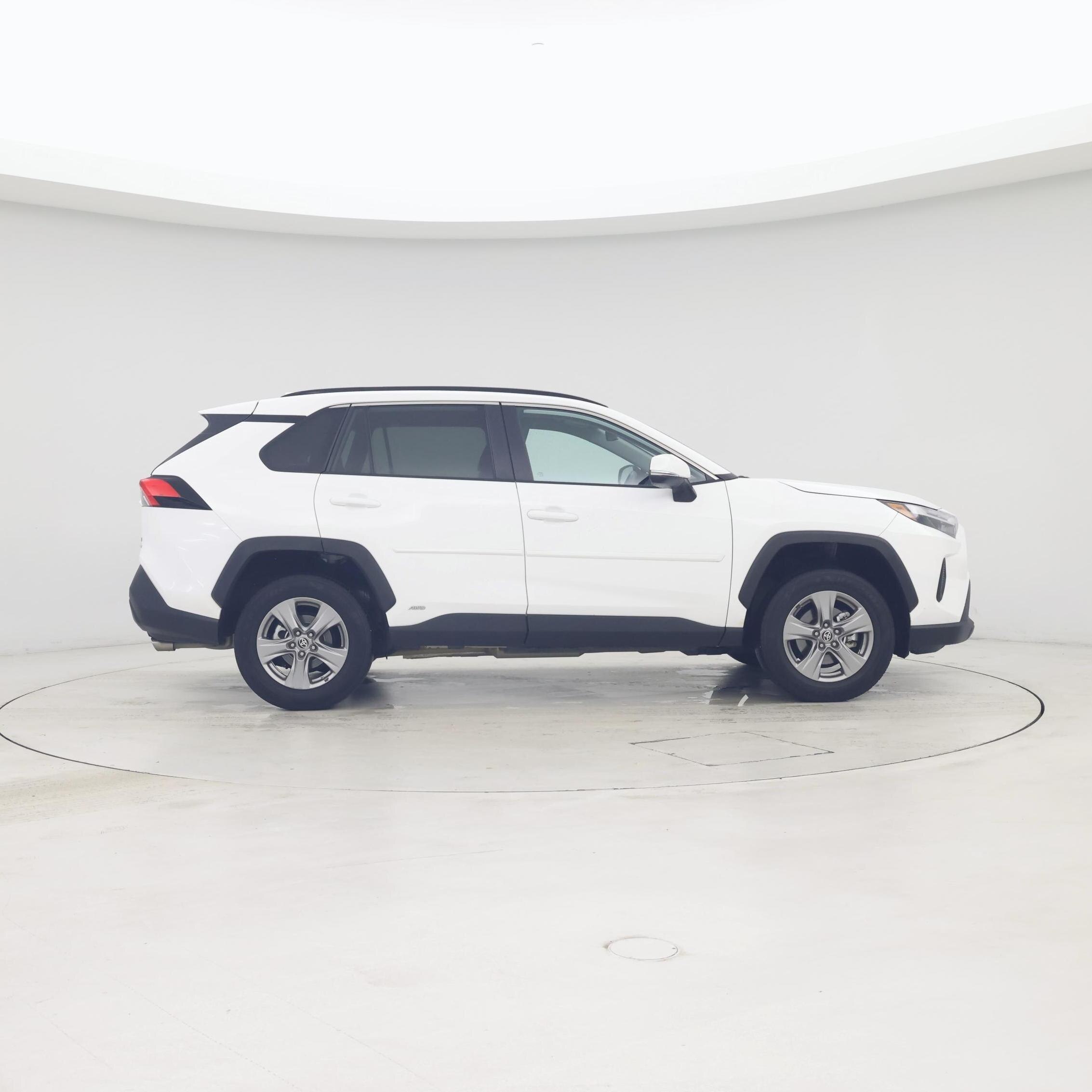 Thumbnail: 2024 Toyota RAV4 - 7