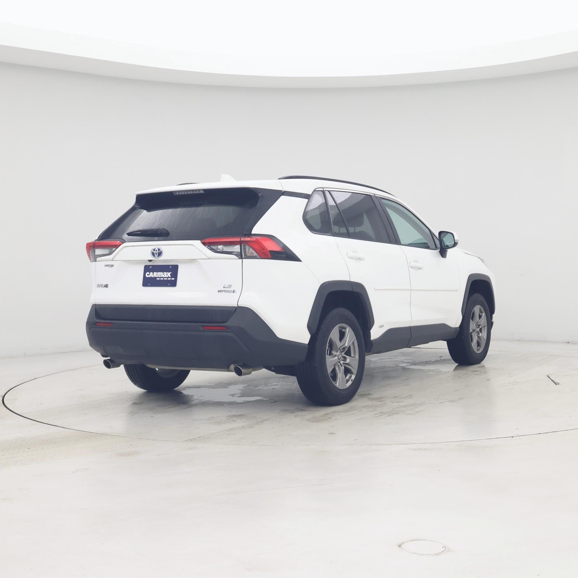 Thumbnail: 2024 Toyota RAV4 - 8