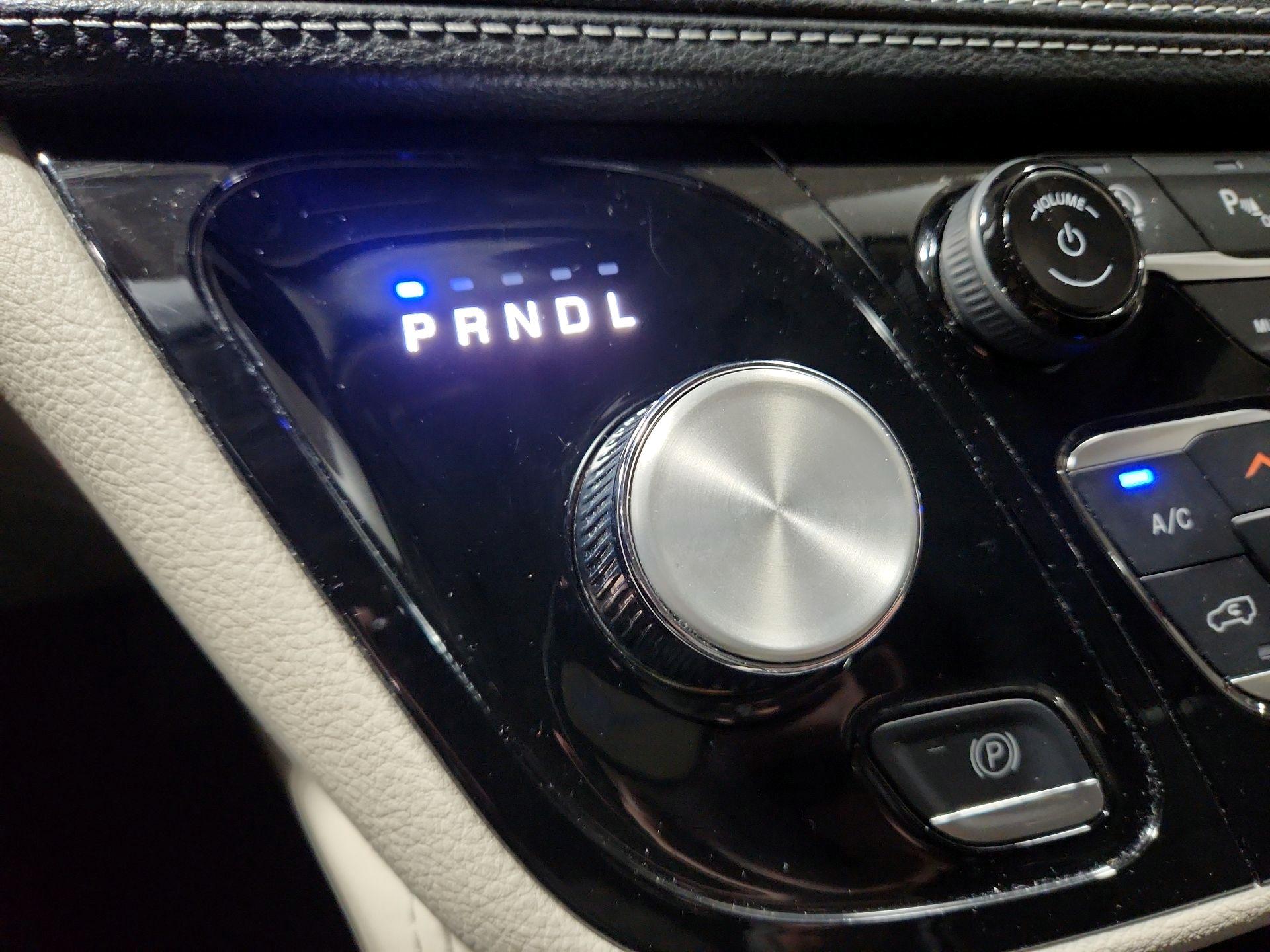 Thumbnail: 2024 Chrysler Pacifica - 15