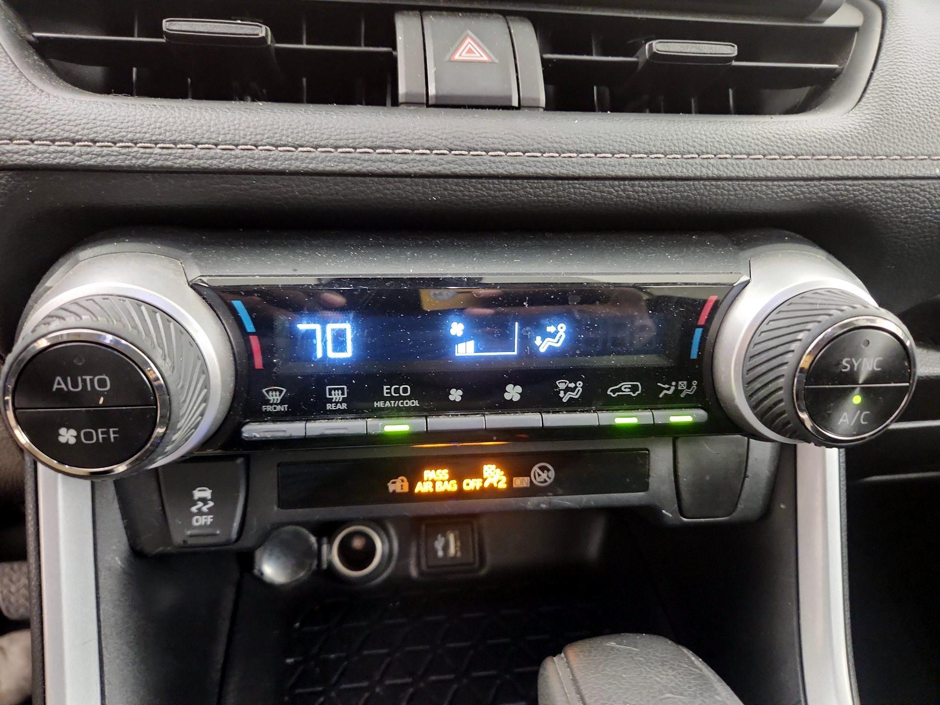 Thumbnail: 2024 Toyota RAV4 - 16