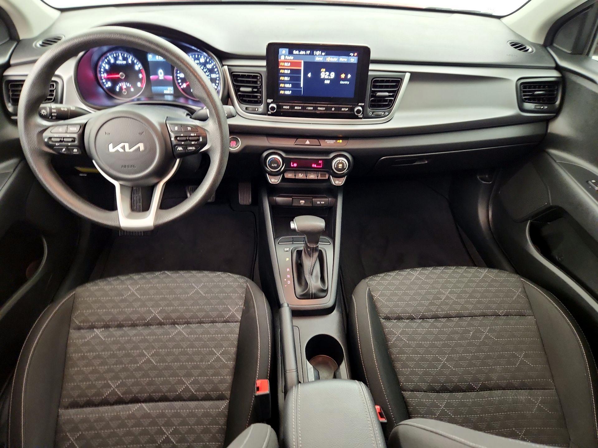 Thumbnail: 2023 Kia Rio - 9