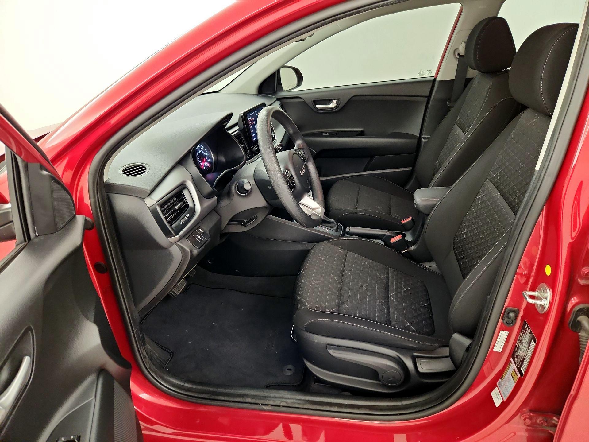 Thumbnail: 2023 Kia Rio - 11