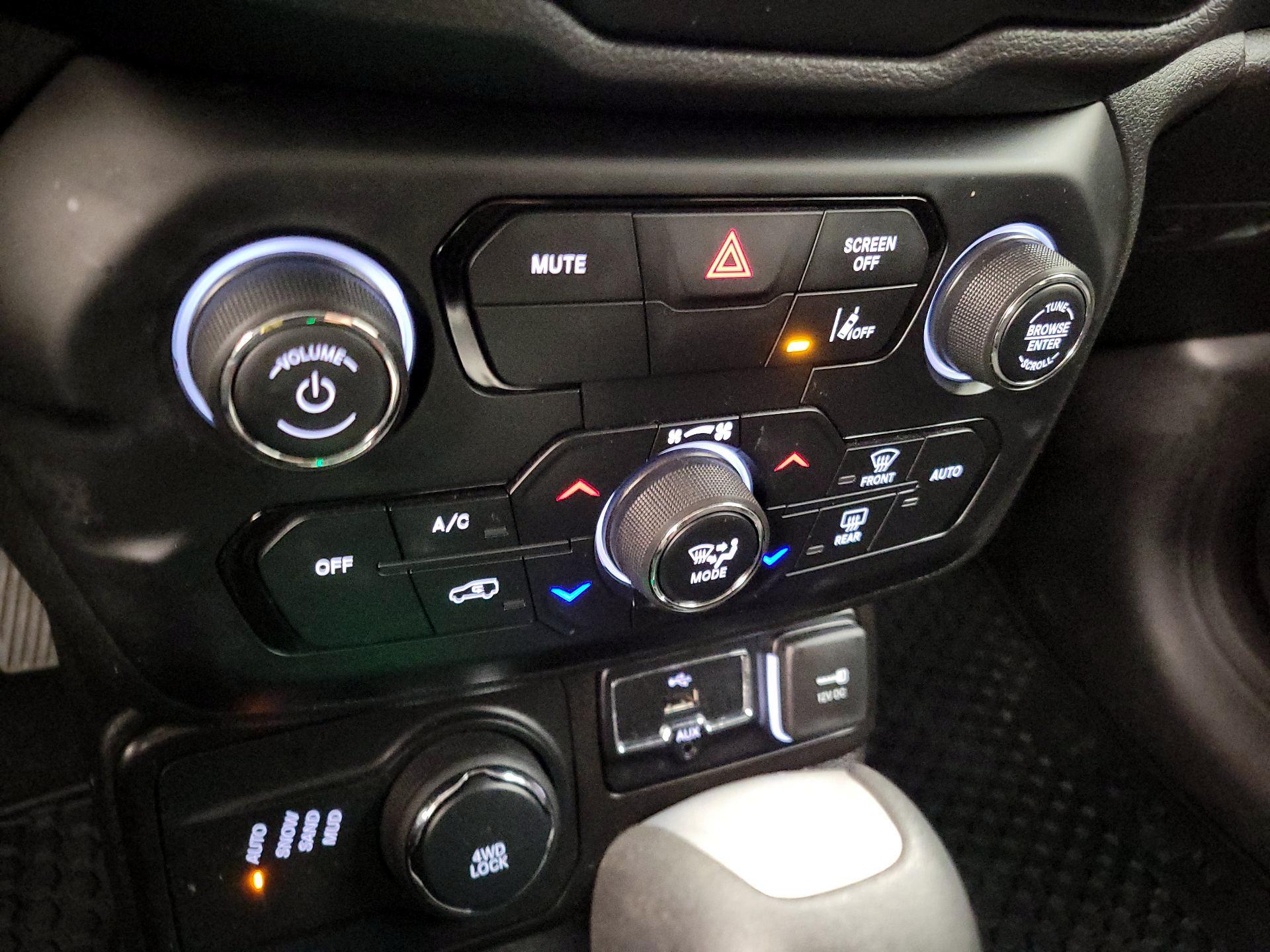 Thumbnail: 2023 Jeep Renegade - 16