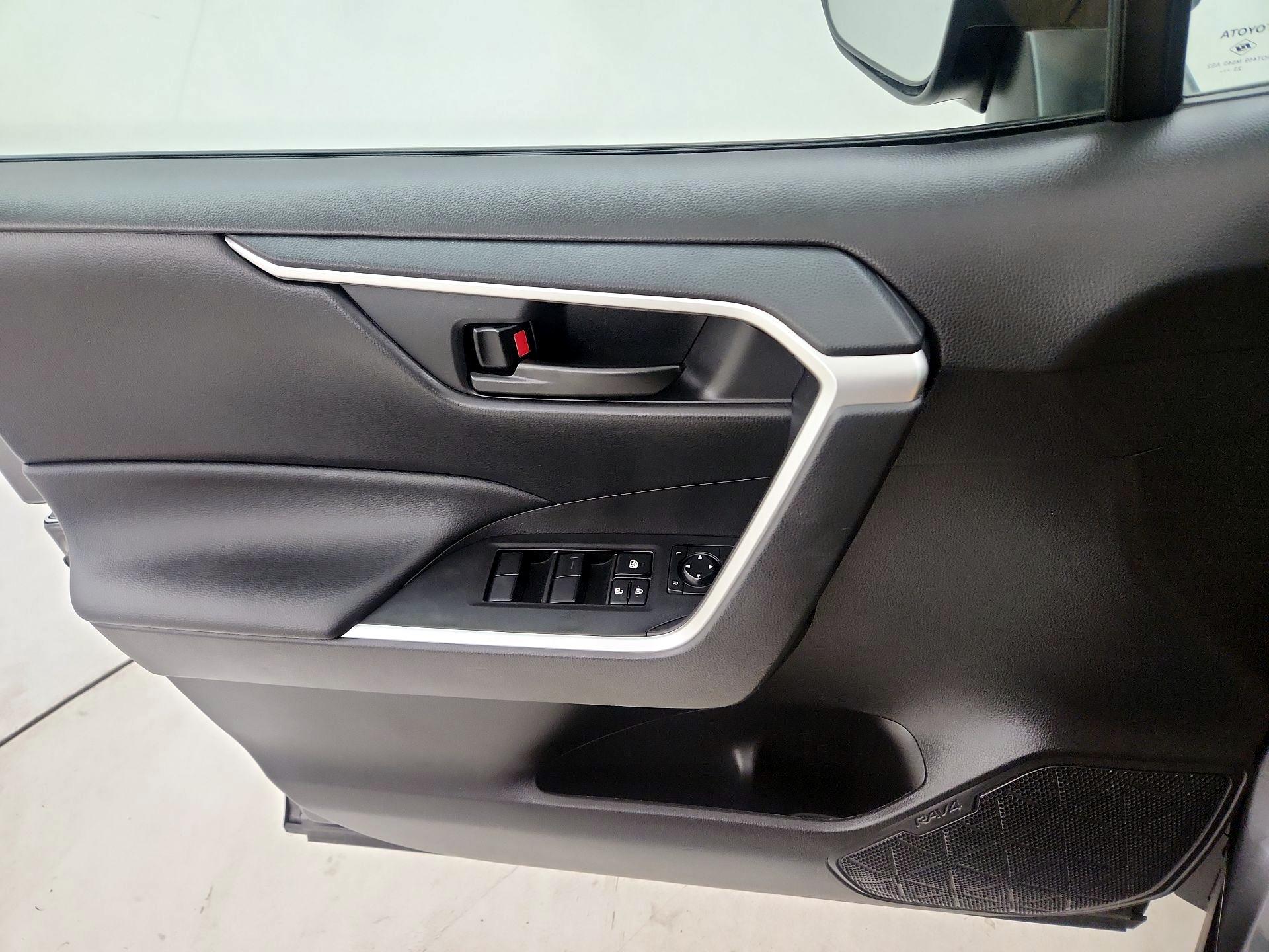 Thumbnail: 2024 Toyota RAV4 - 12