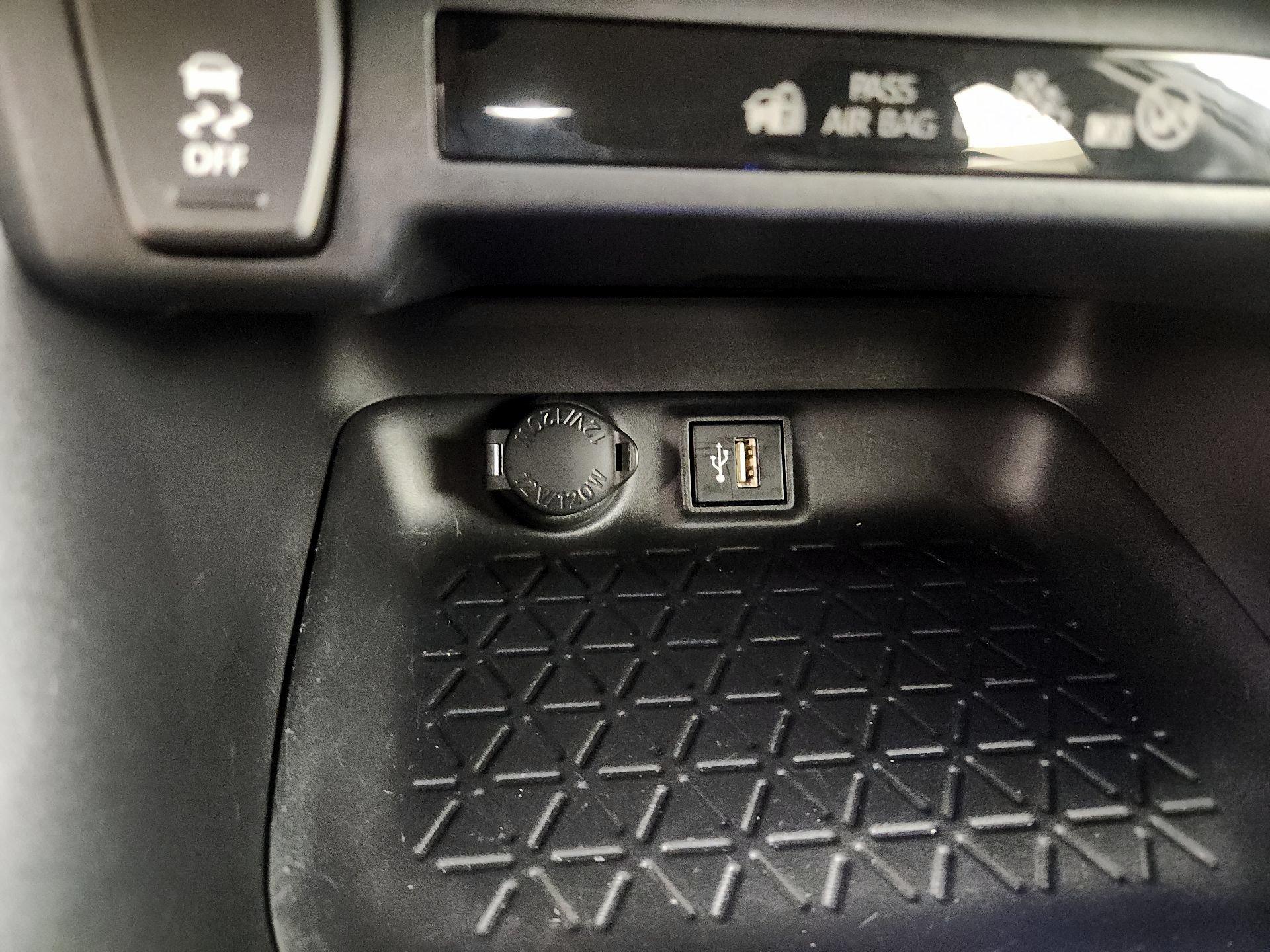 Thumbnail: 2024 Toyota RAV4 - 18