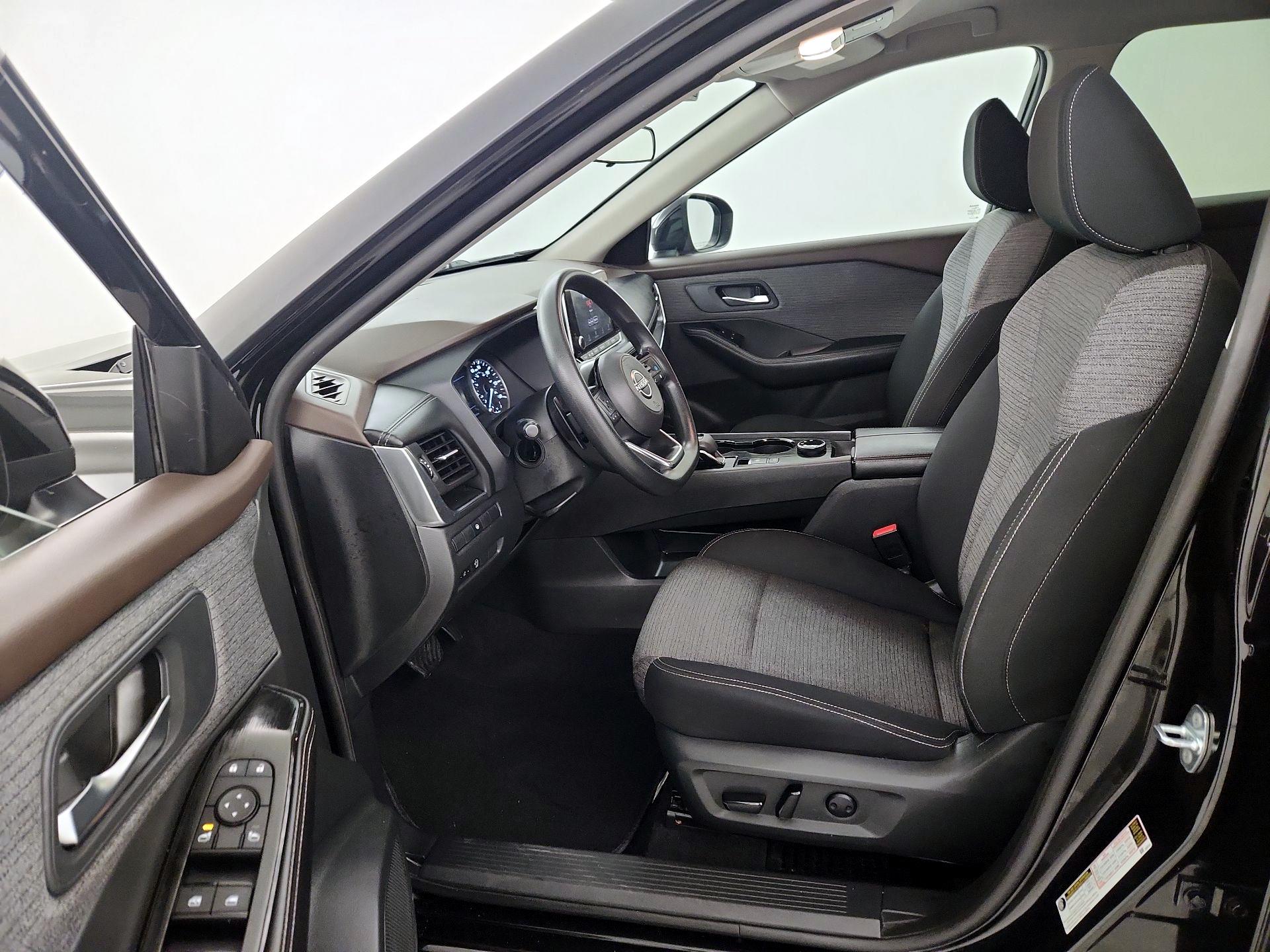 Thumbnail: 2023 Nissan Rogue - 11