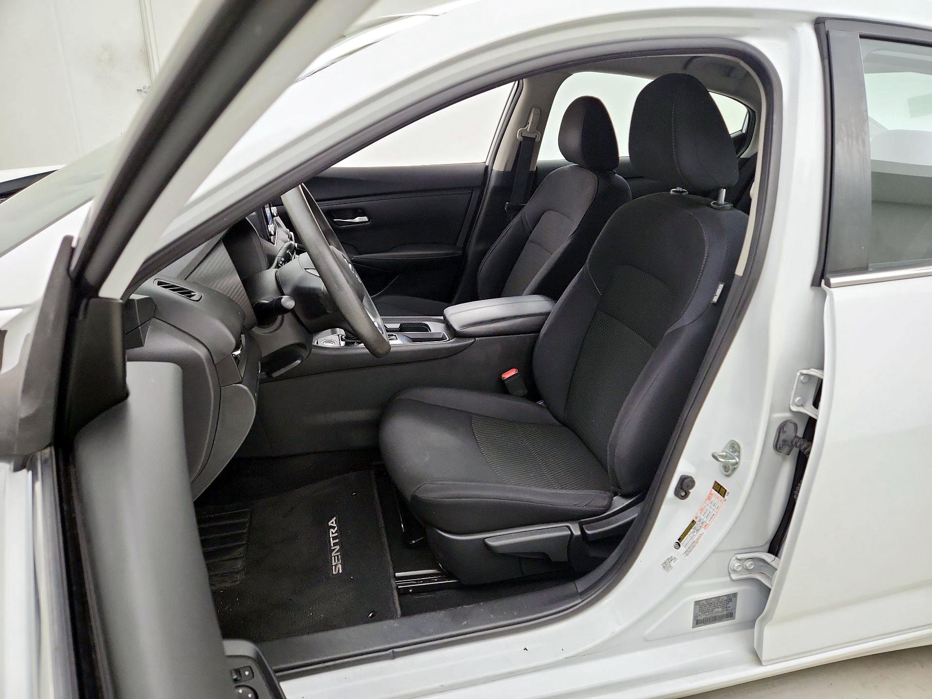 Thumbnail: 2021 Nissan Sentra - 11