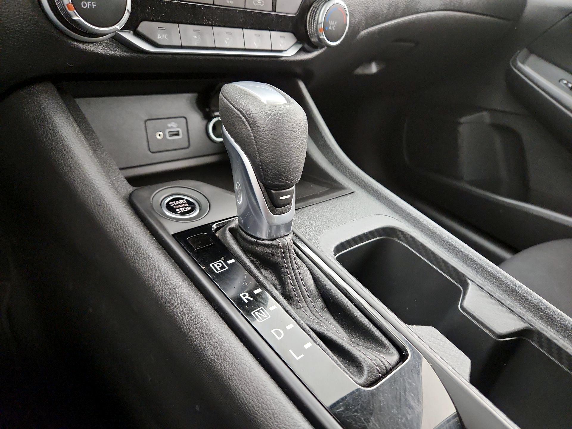 Thumbnail: 2021 Nissan Sentra - 15