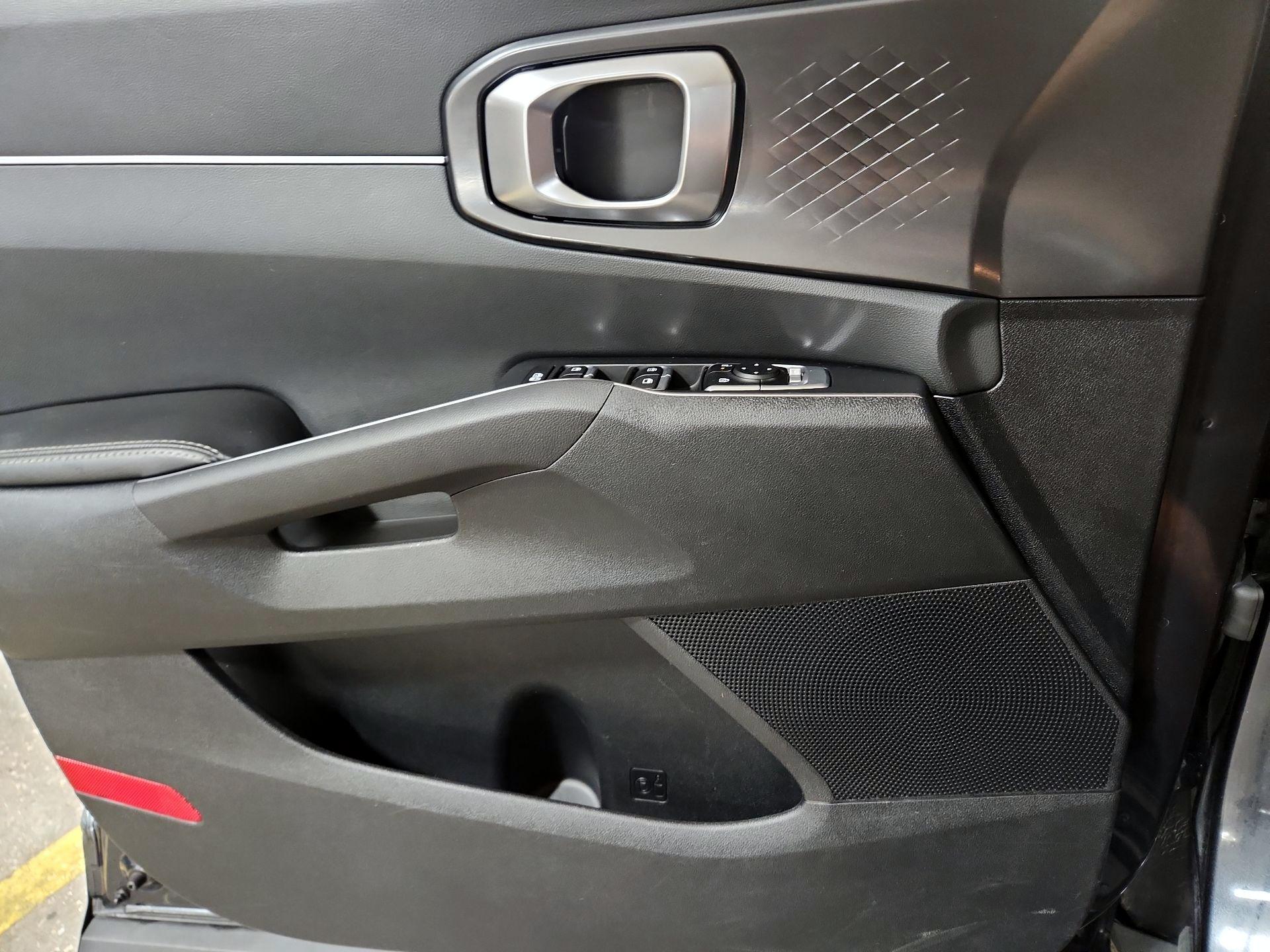 Thumbnail: 2024 Kia Sorento - 12