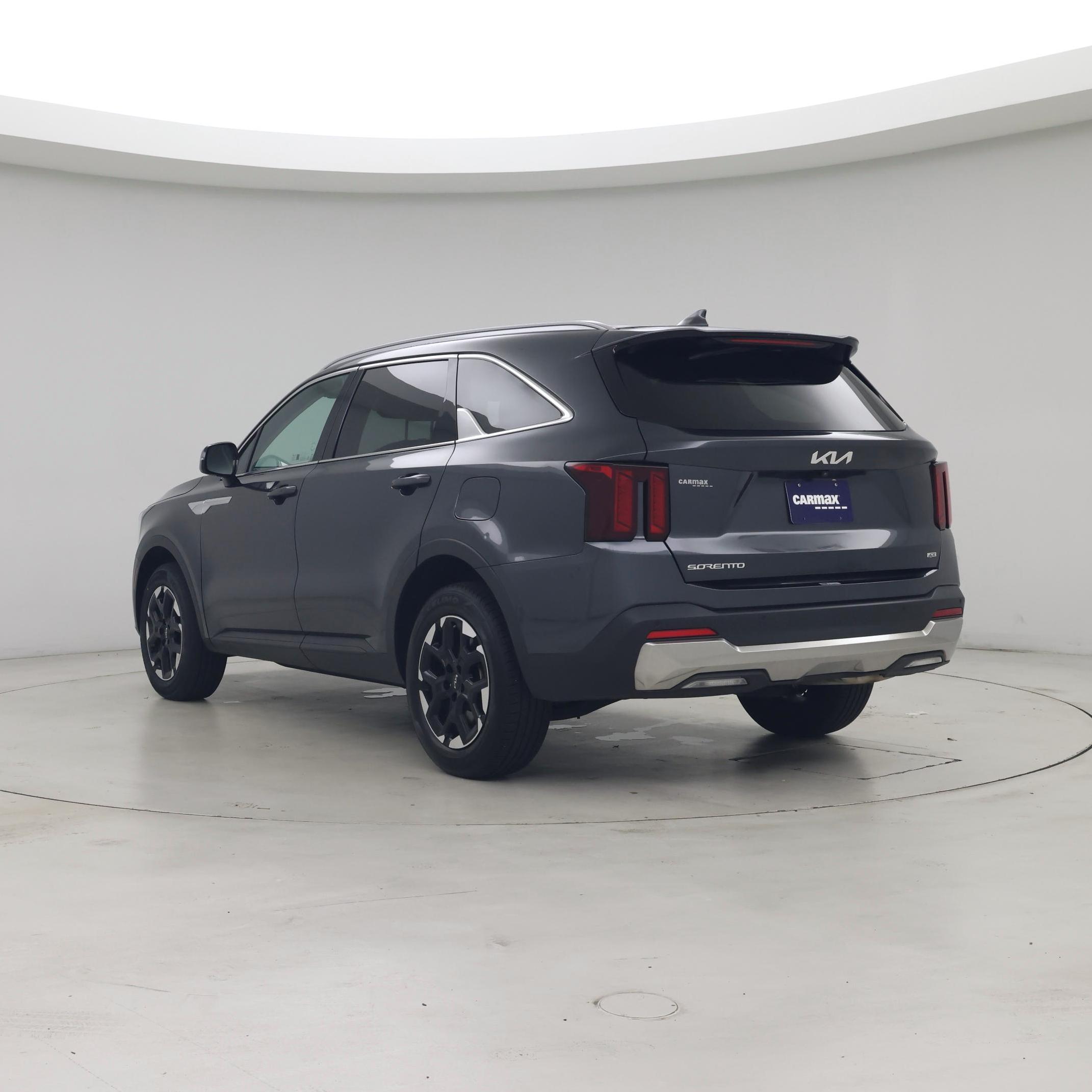 Thumbnail: 2024 Kia Sorento - 2