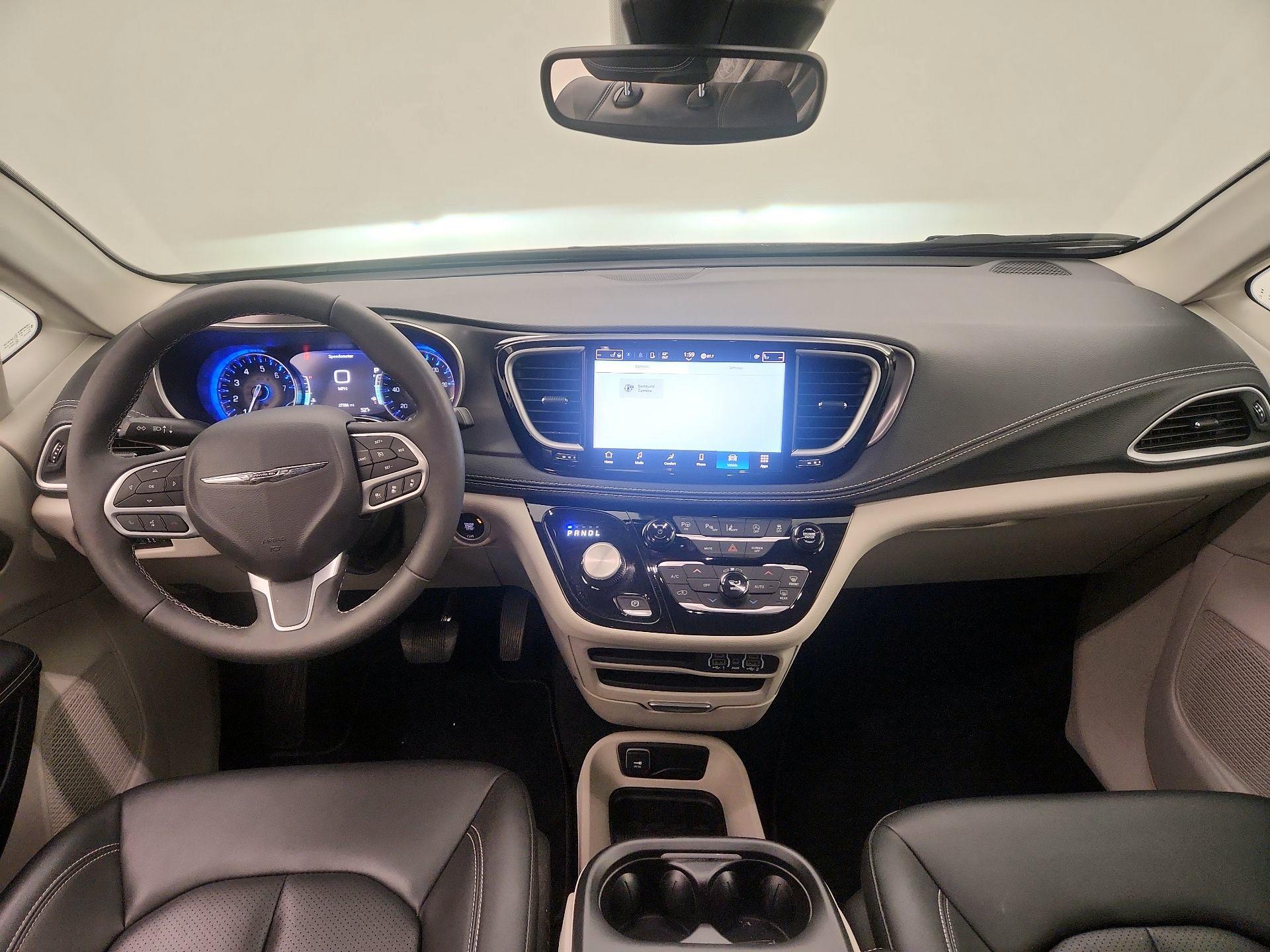 Thumbnail: 2024 Chrysler Pacifica - 9